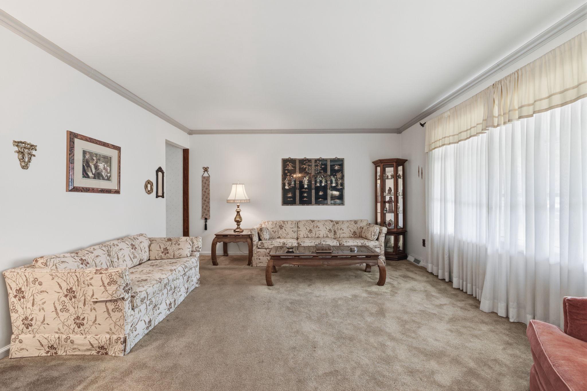 COLONIAL VIL - Residential