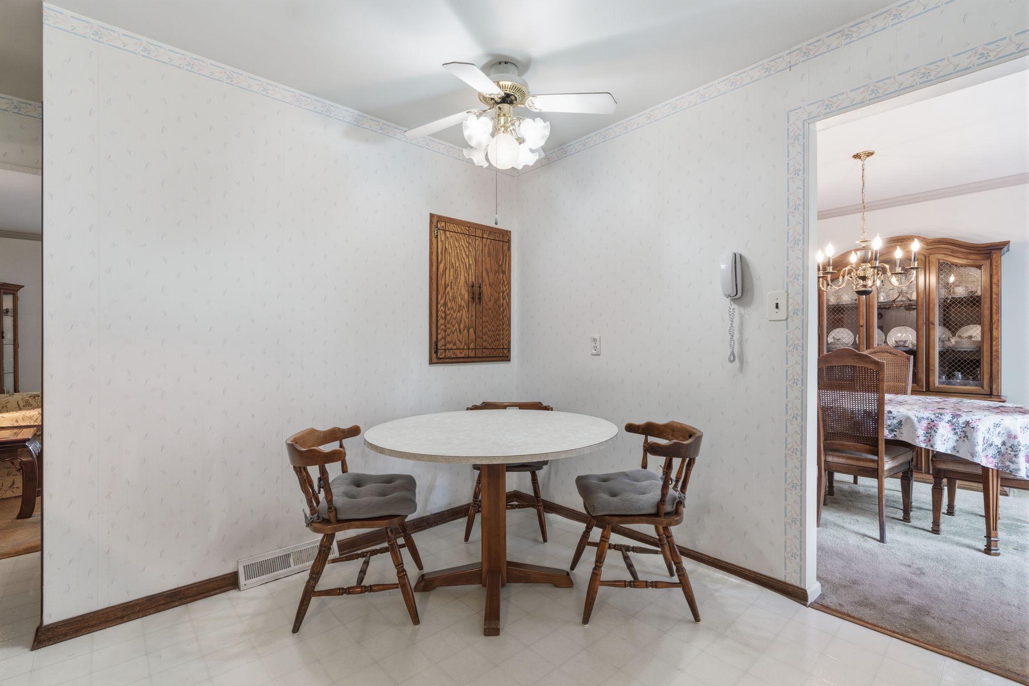 COLONIAL VIL - Residential