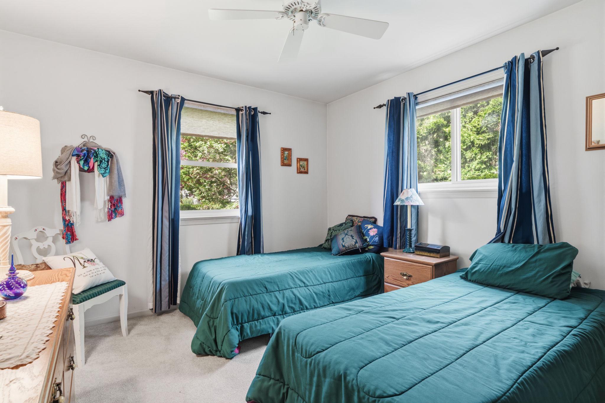 COLONIAL VIL - Residential