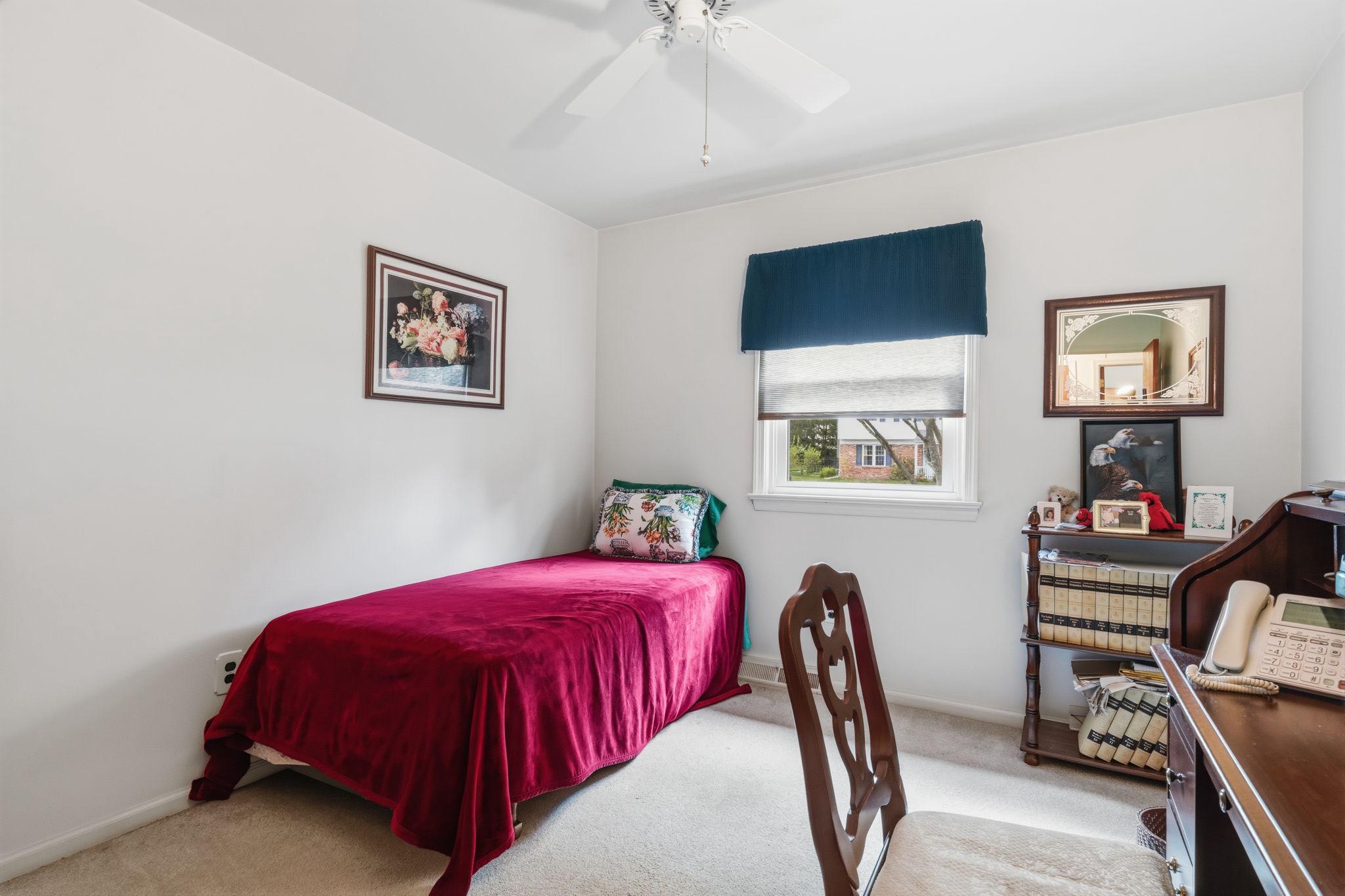 COLONIAL VIL - Residential