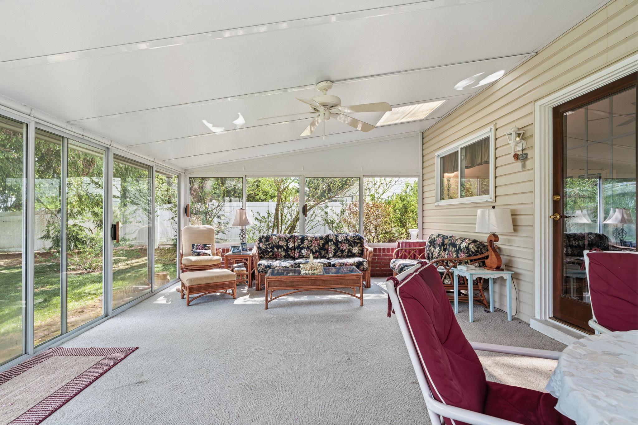 COLONIAL VIL - Residential