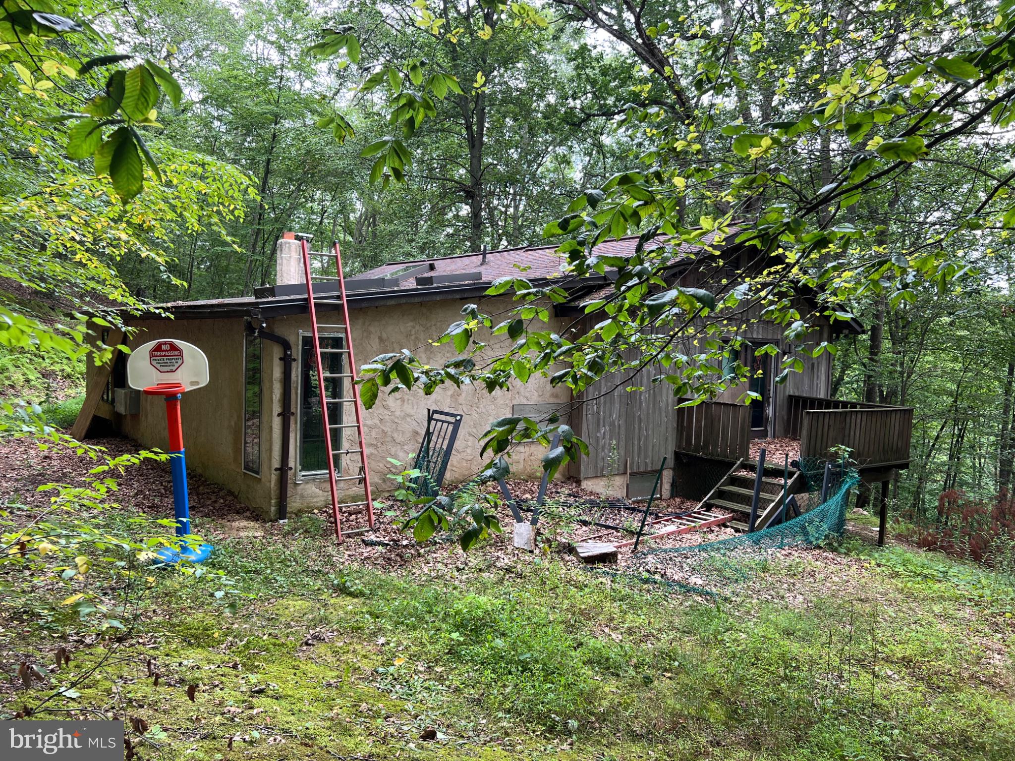 233 CLUB ROAD