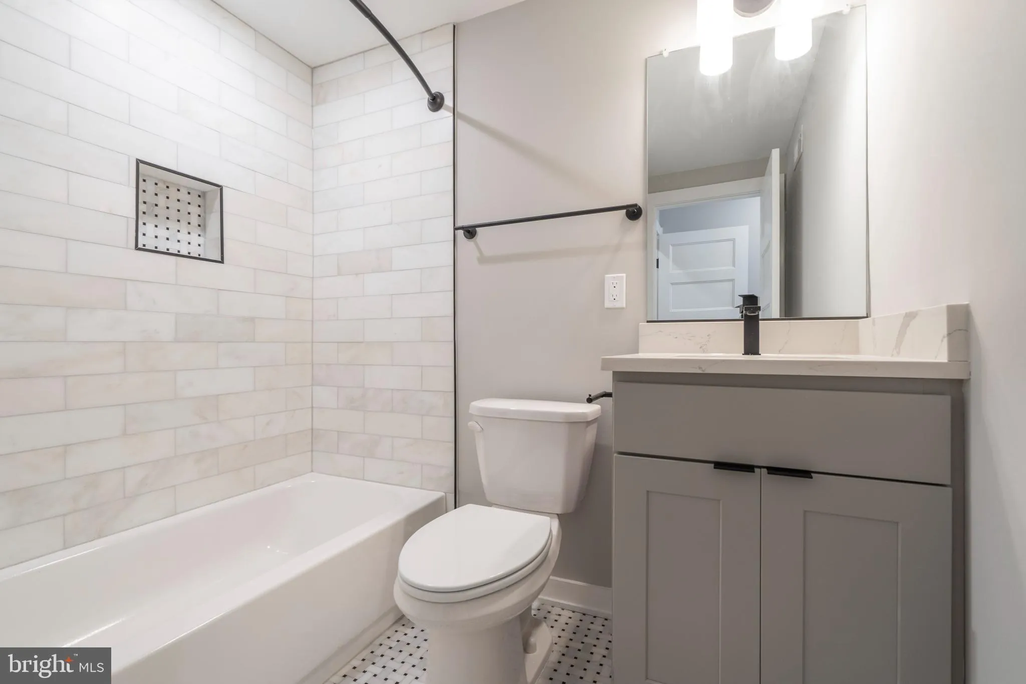 Philadelphia, Pennsylvania 19104, United States, 3 Bedrooms Bedrooms, ,3 BathroomsBathrooms,Residential,Active,10663
