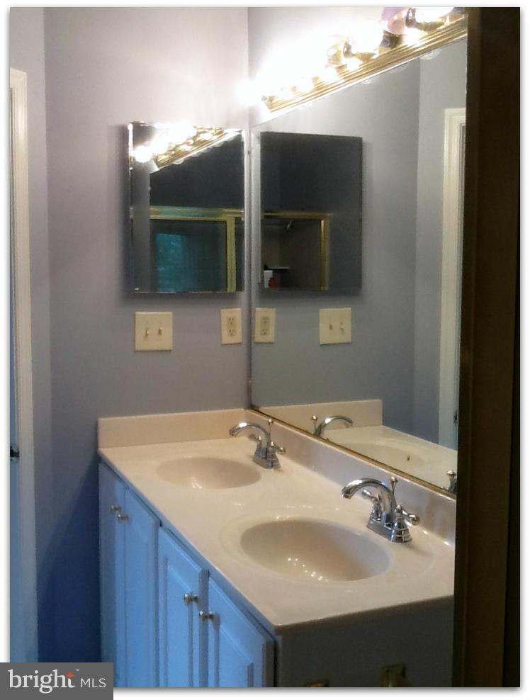 HAHN PROPERTY - Residential Lease