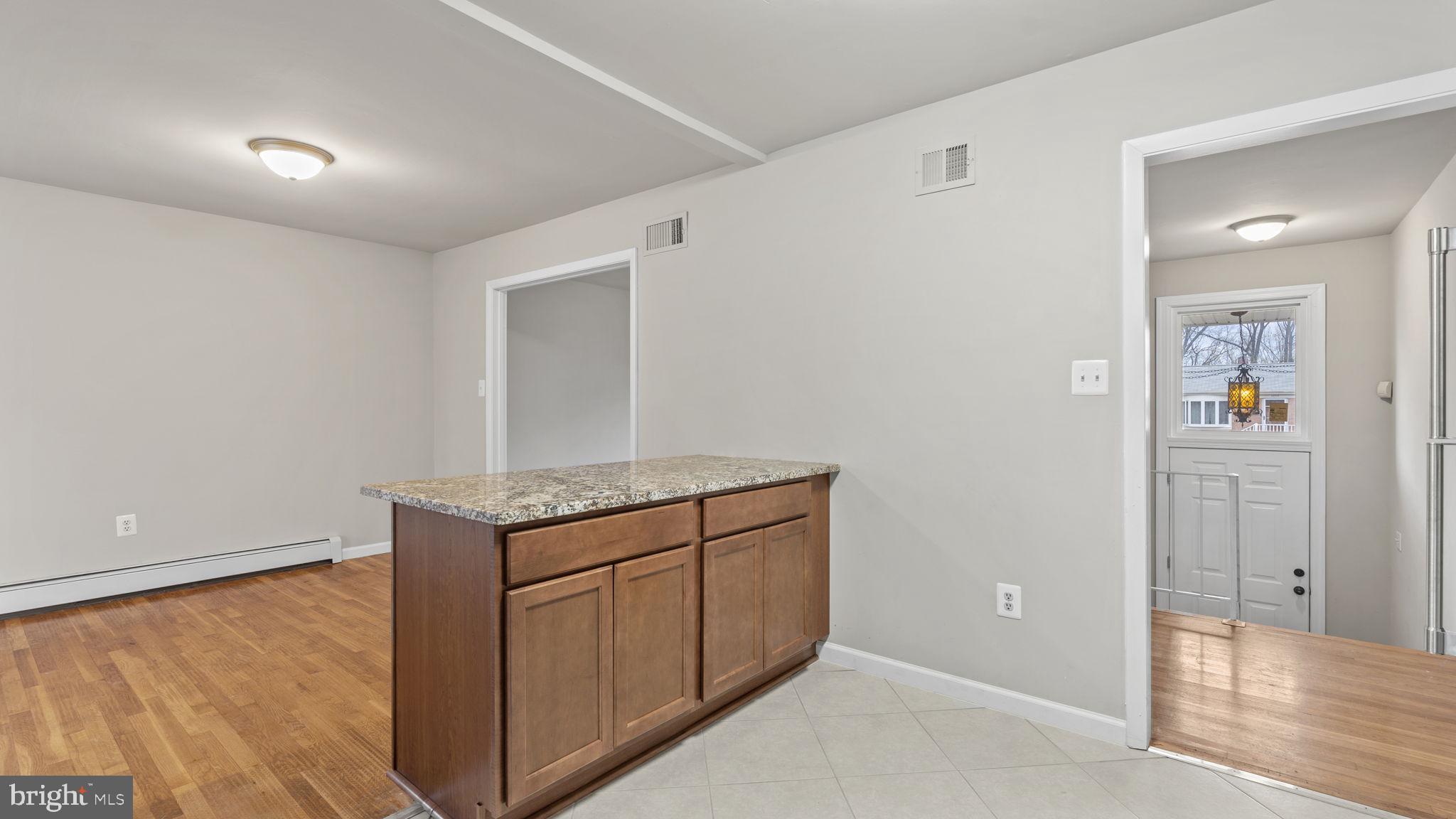 DALE CITY - Residential