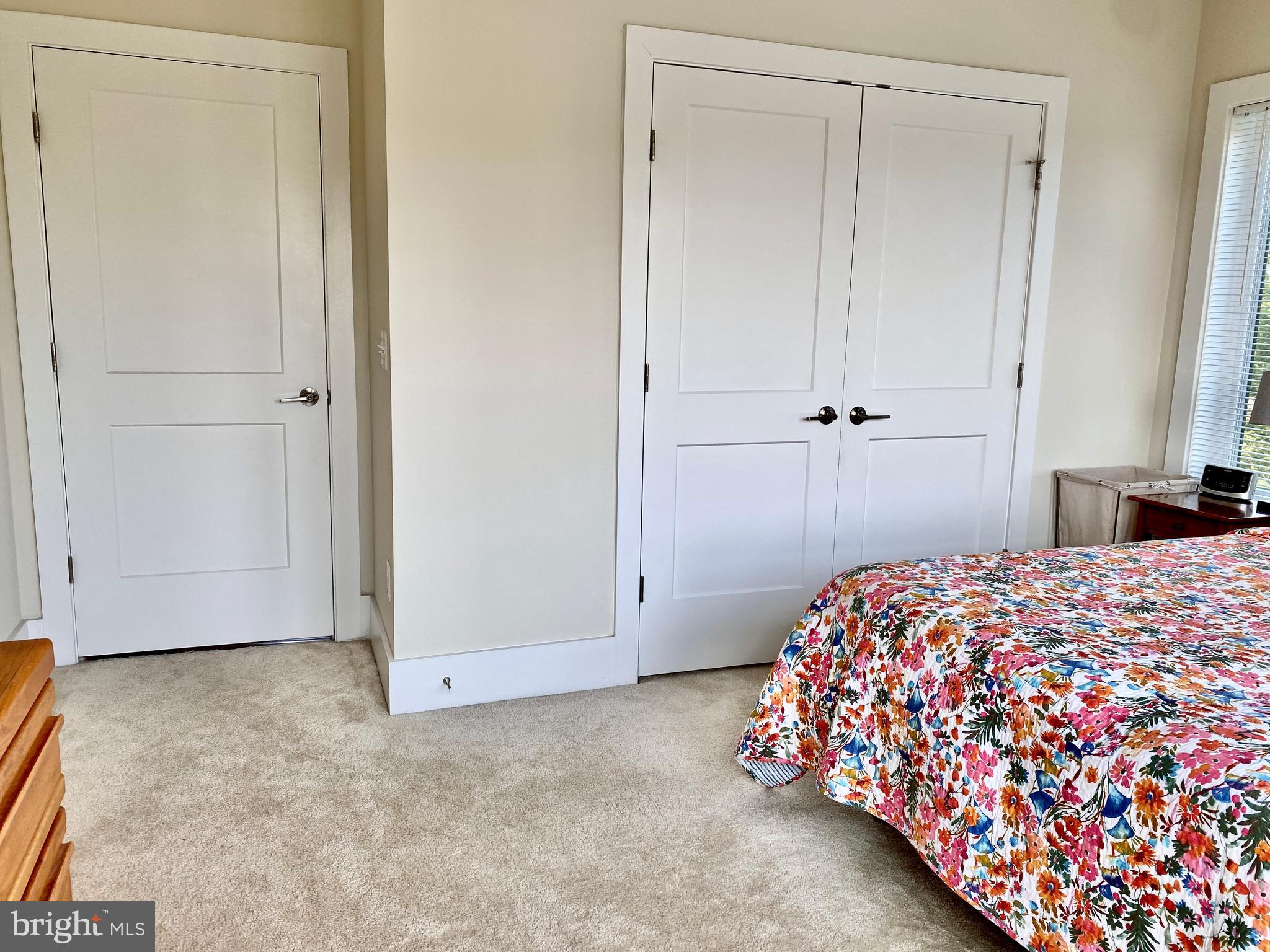 ASHBURN OVERLOOK - Residential Lease