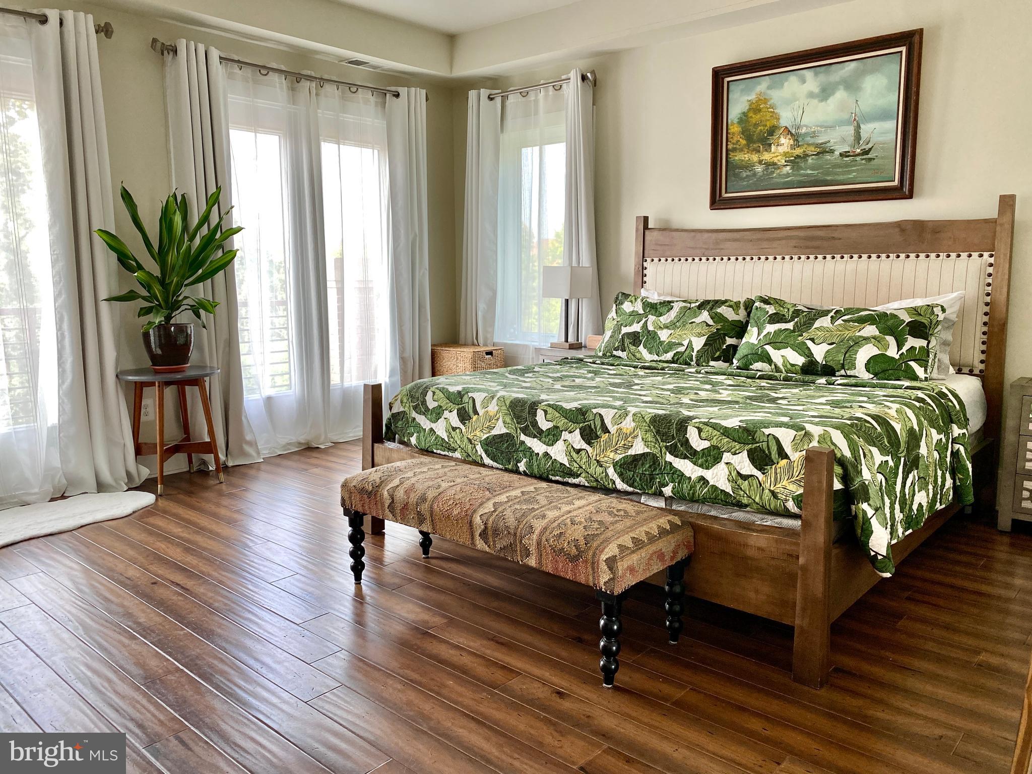 ASHBURN OVERLOOK - Residential Lease