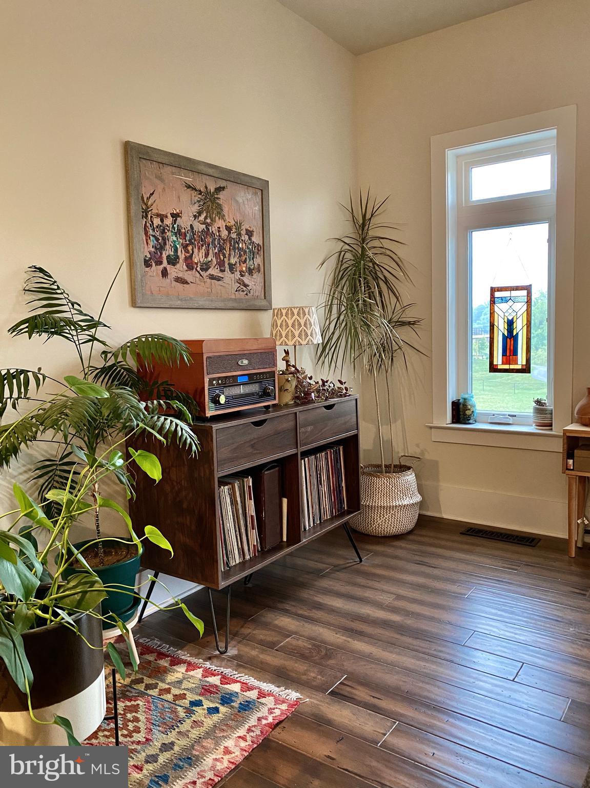 ASHBURN OVERLOOK - Residential Lease