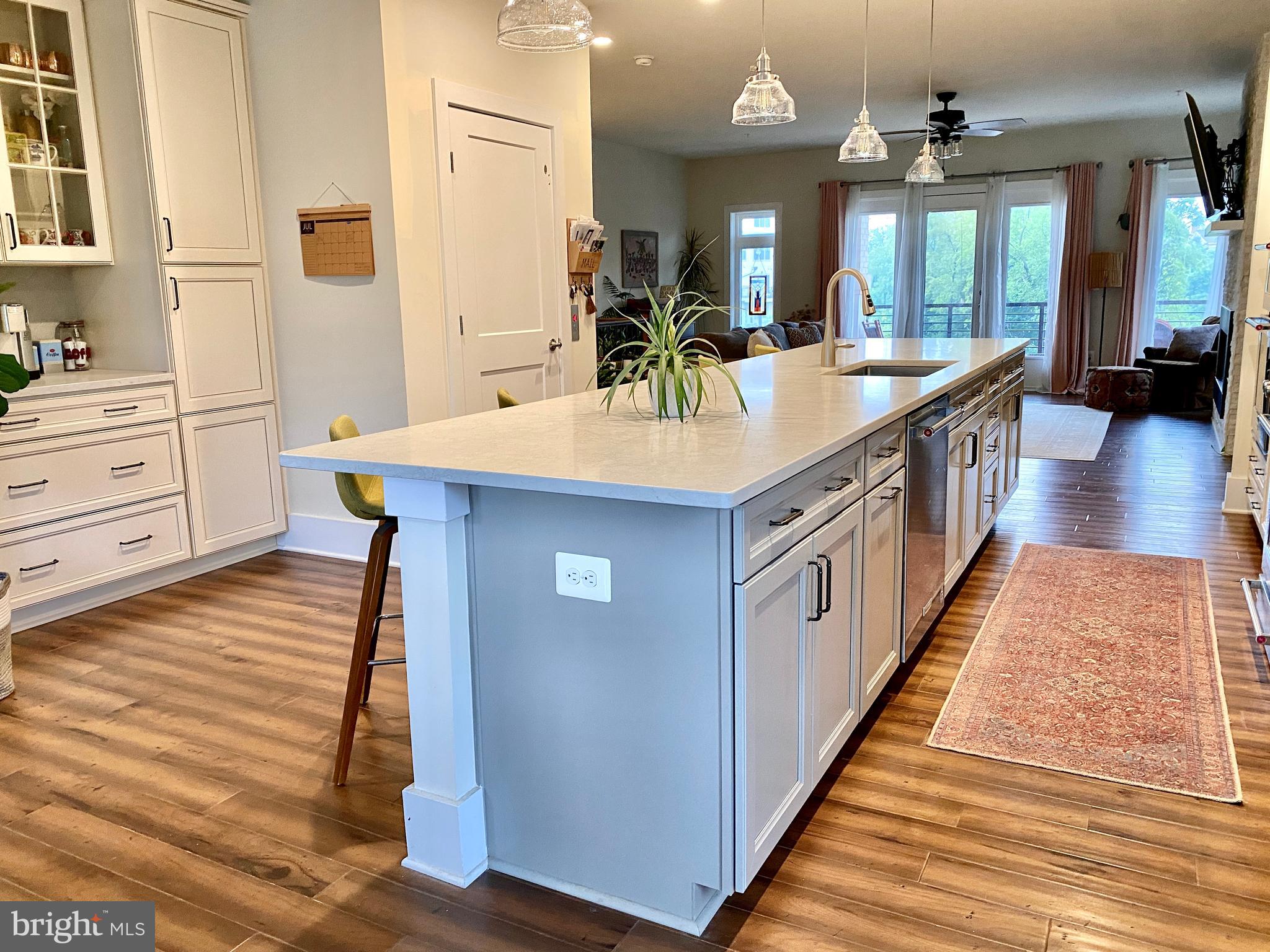 ASHBURN OVERLOOK - Residential Lease