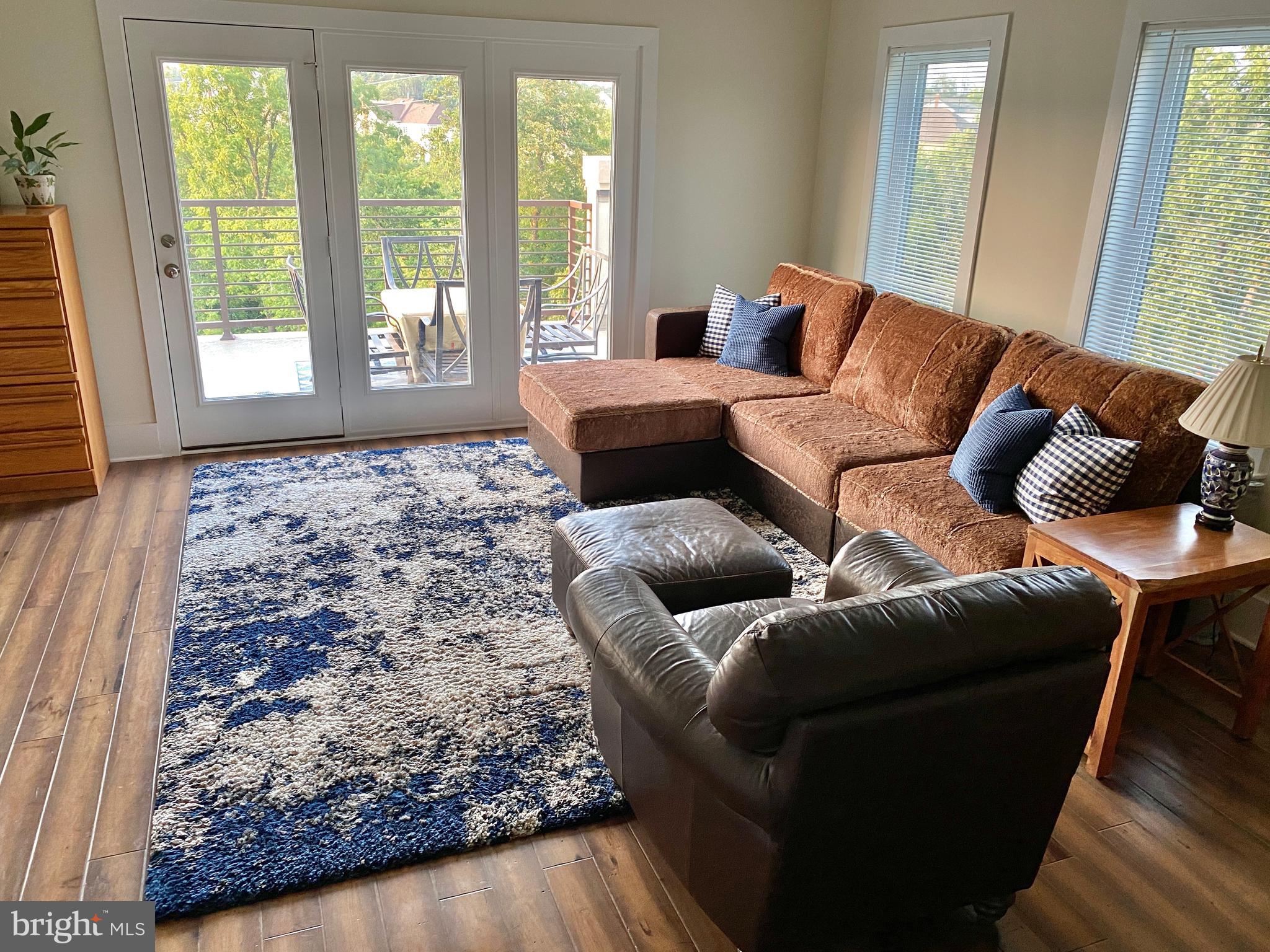 ASHBURN OVERLOOK - Residential Lease