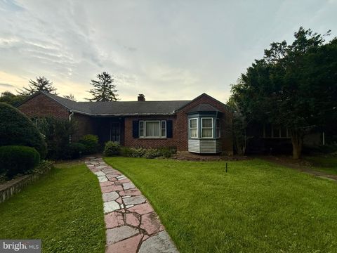 Photo of 1709 Golf Road, READING, PA 19601 (MLS # PABK2059404)