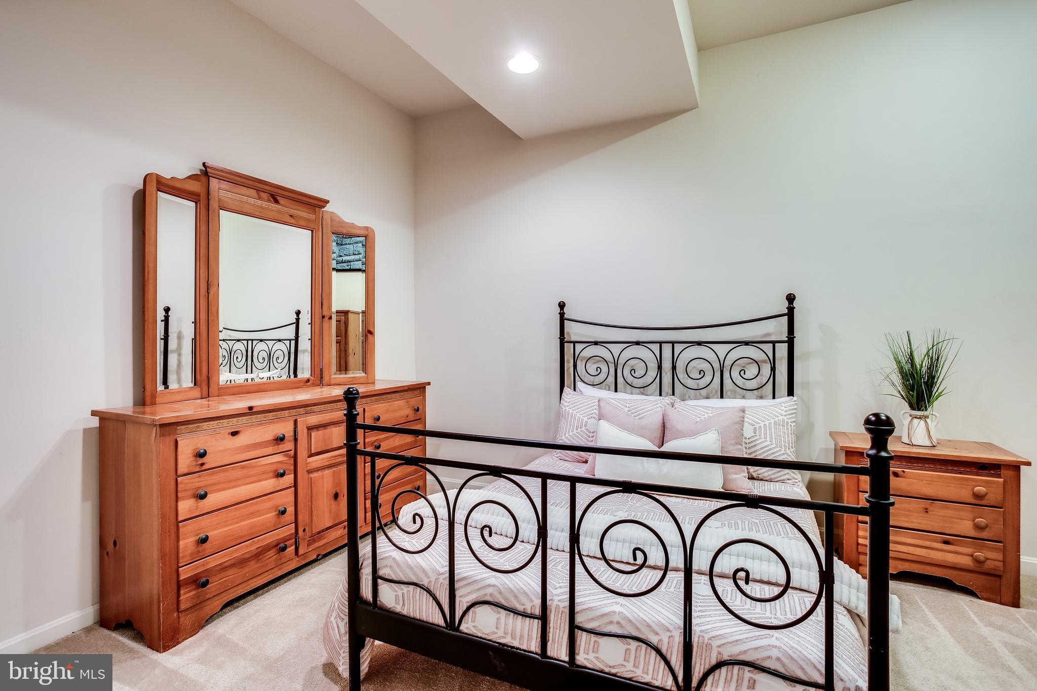 MAPLE LAWN - Residential