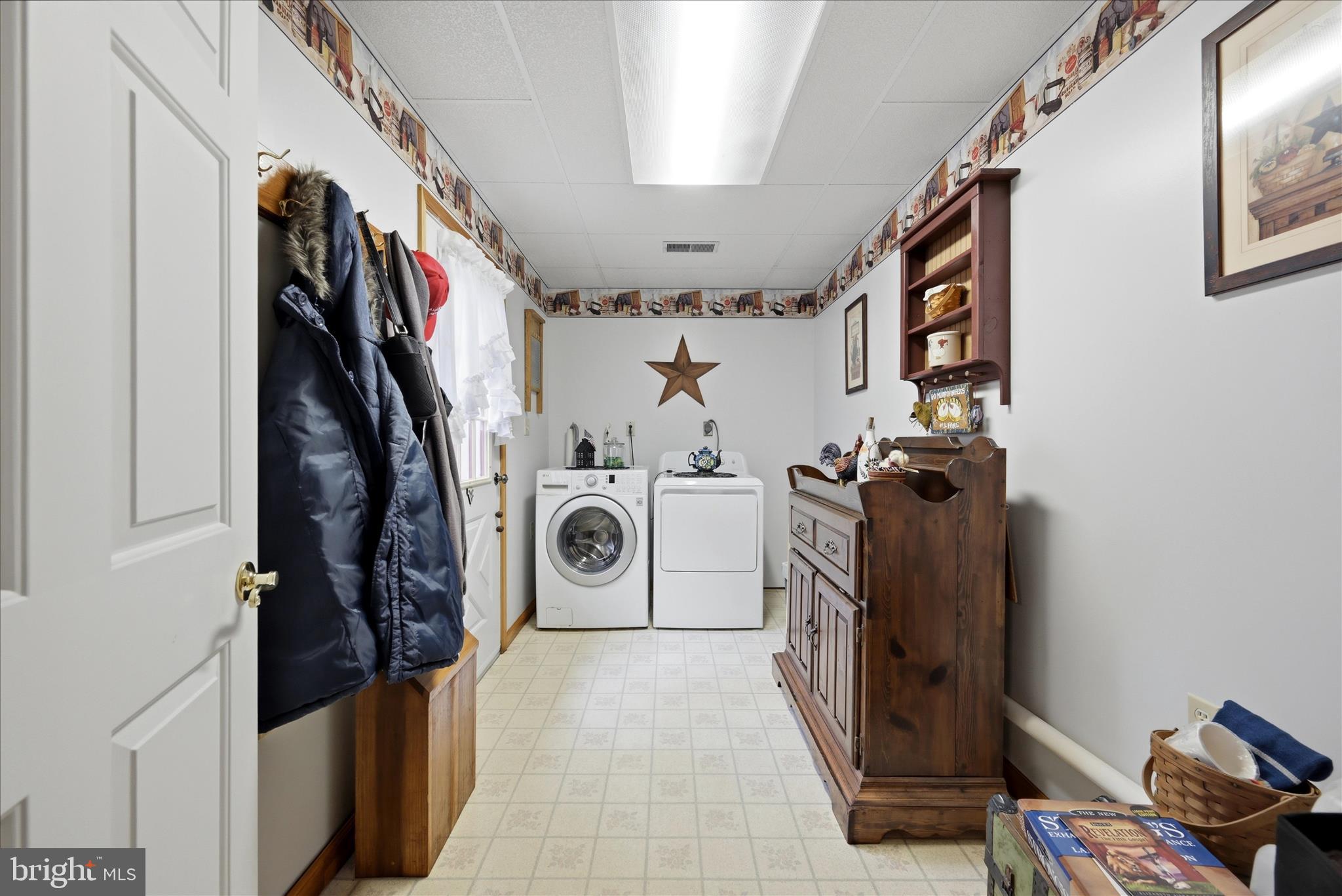 HIGHLAND HILLS - Residential