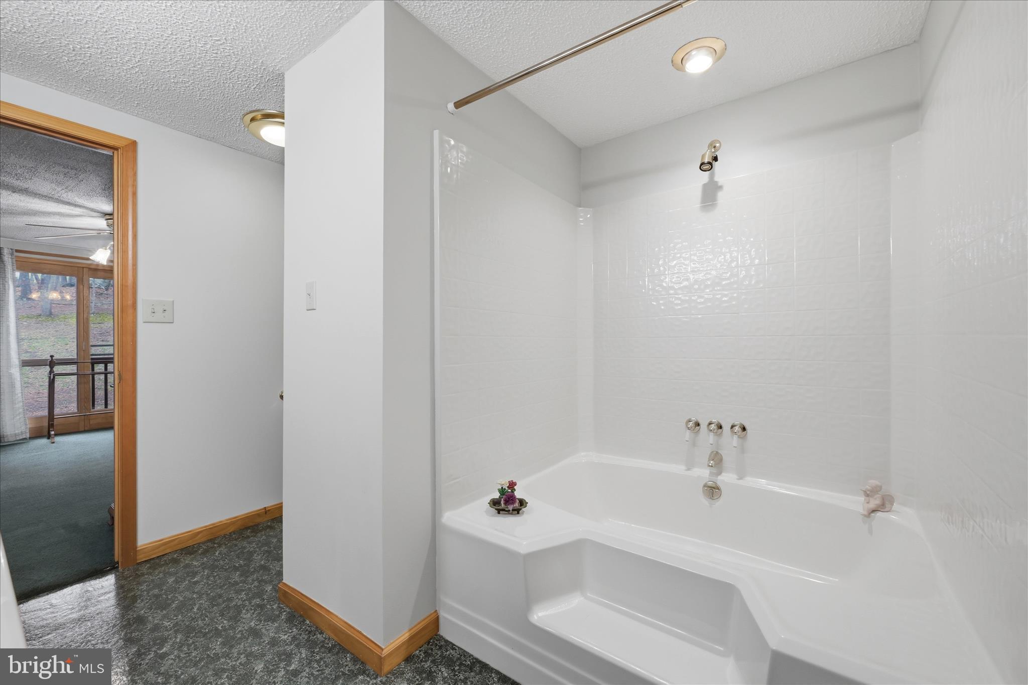 HIGHLAND HILLS - Residential