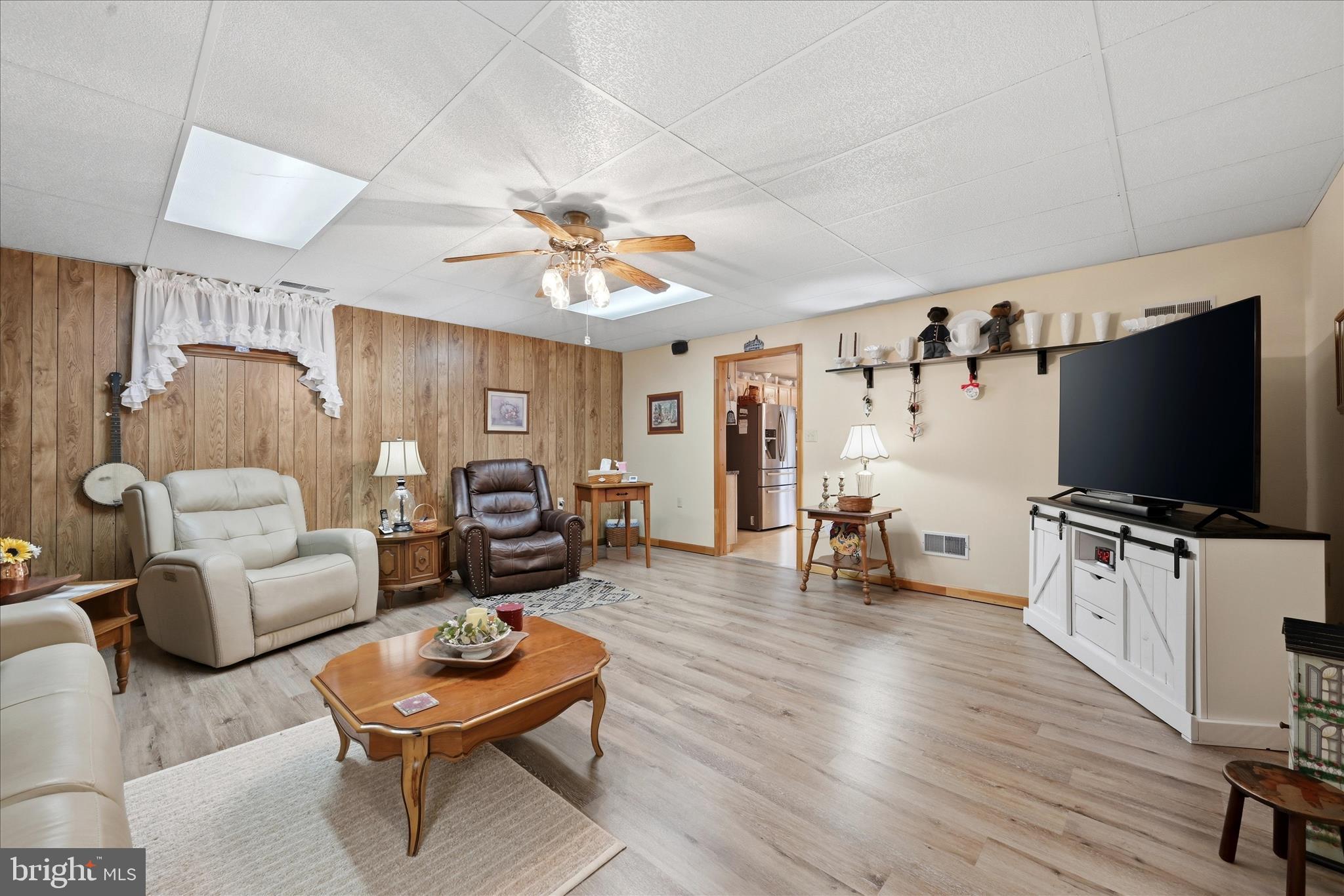 HIGHLAND HILLS - Residential