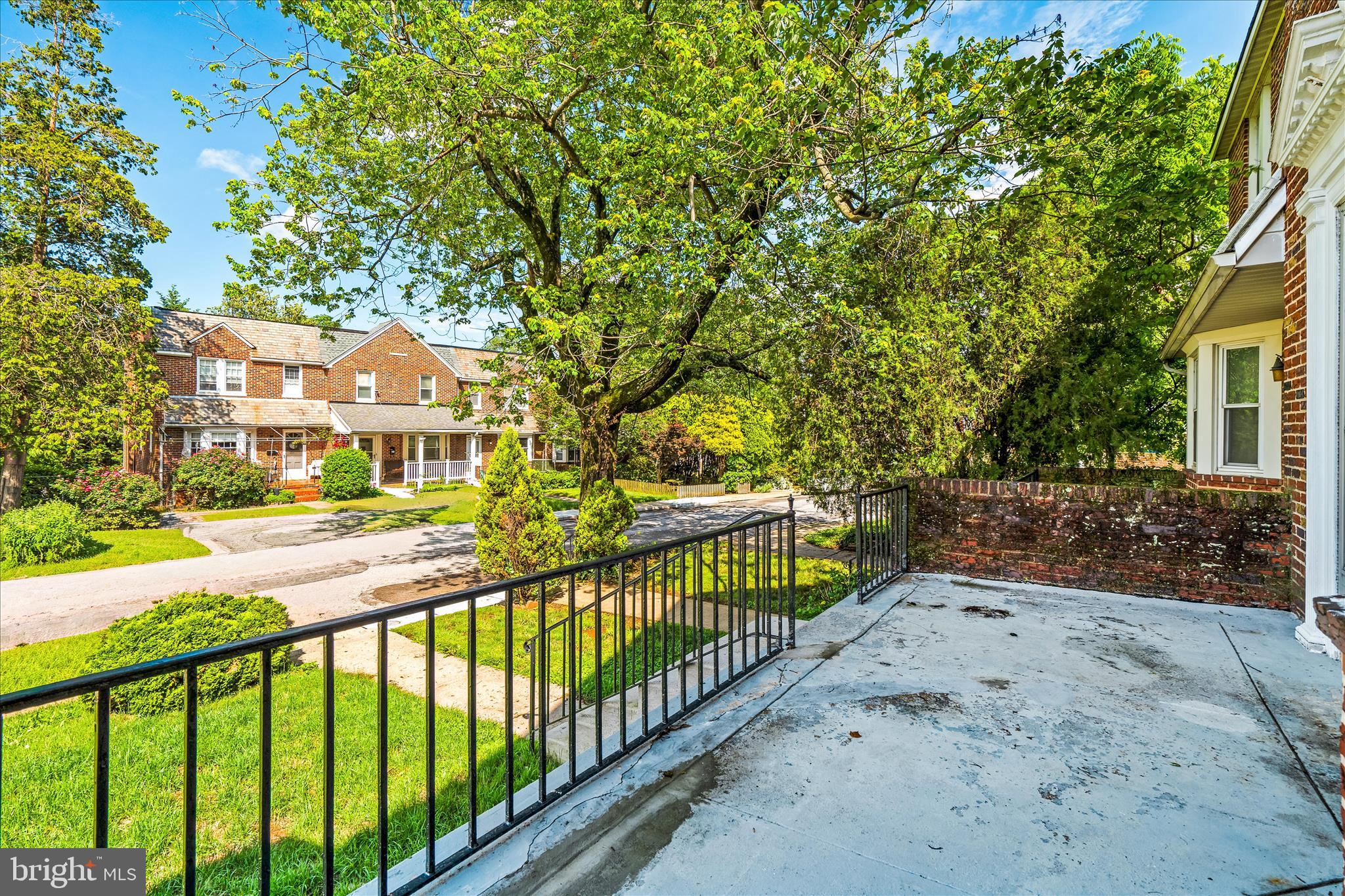 18 N SYMINGTON AVENUE