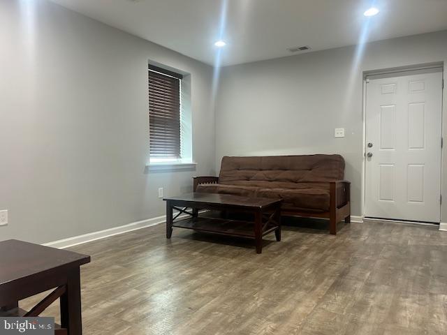 GREEN LAWN PARK - Residential