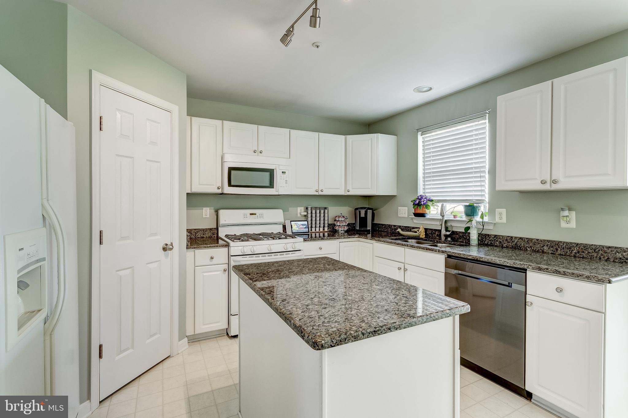 WINTERS RUN MANOR - Residential