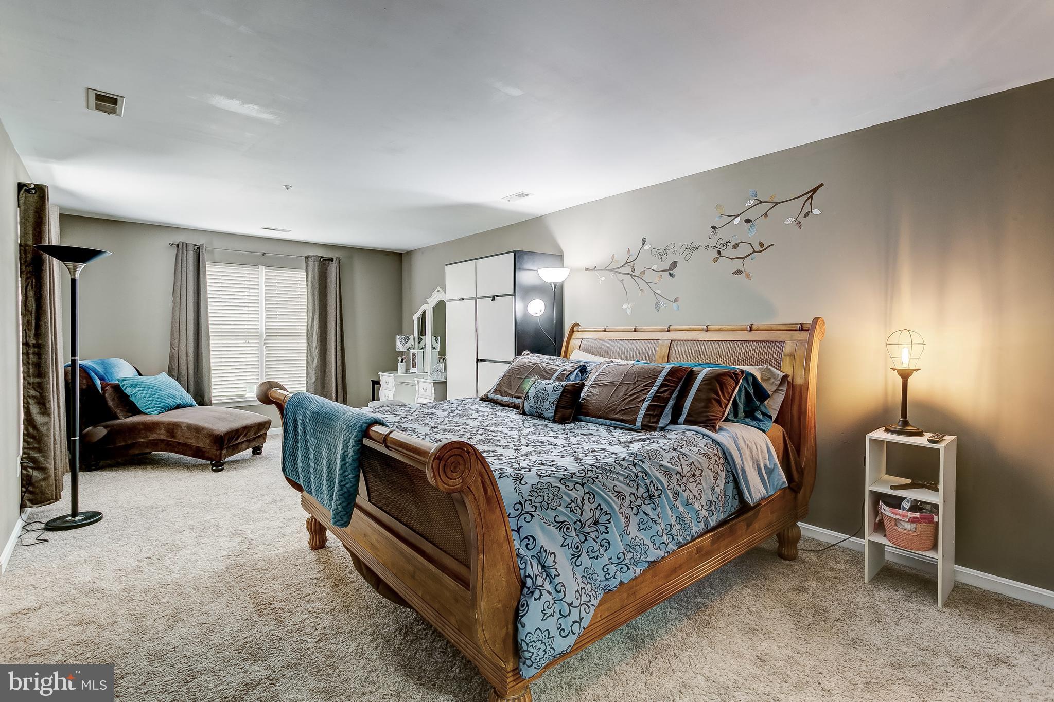 WINTERS RUN MANOR - Residential