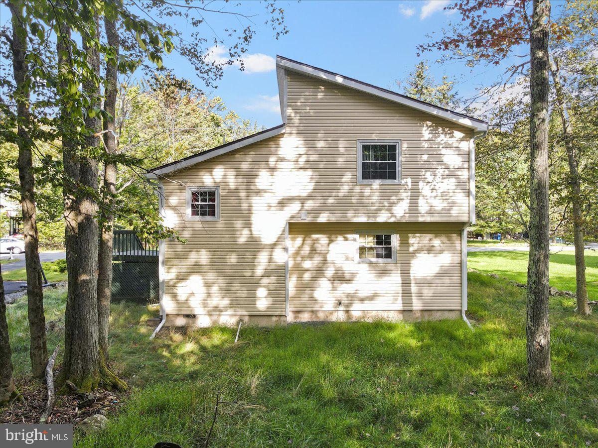 POCONO COUNTRY PLACE - Residential