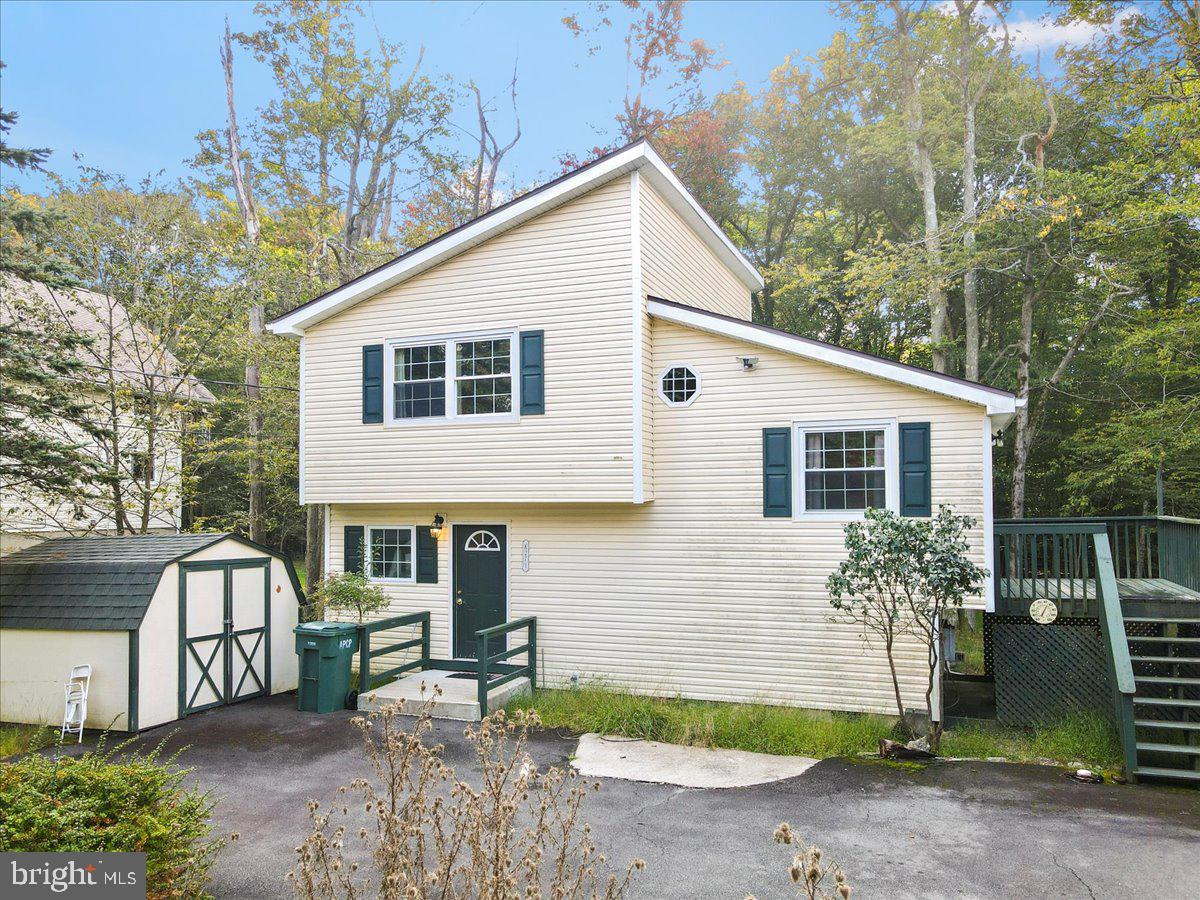 POCONO COUNTRY PLACE - Residential