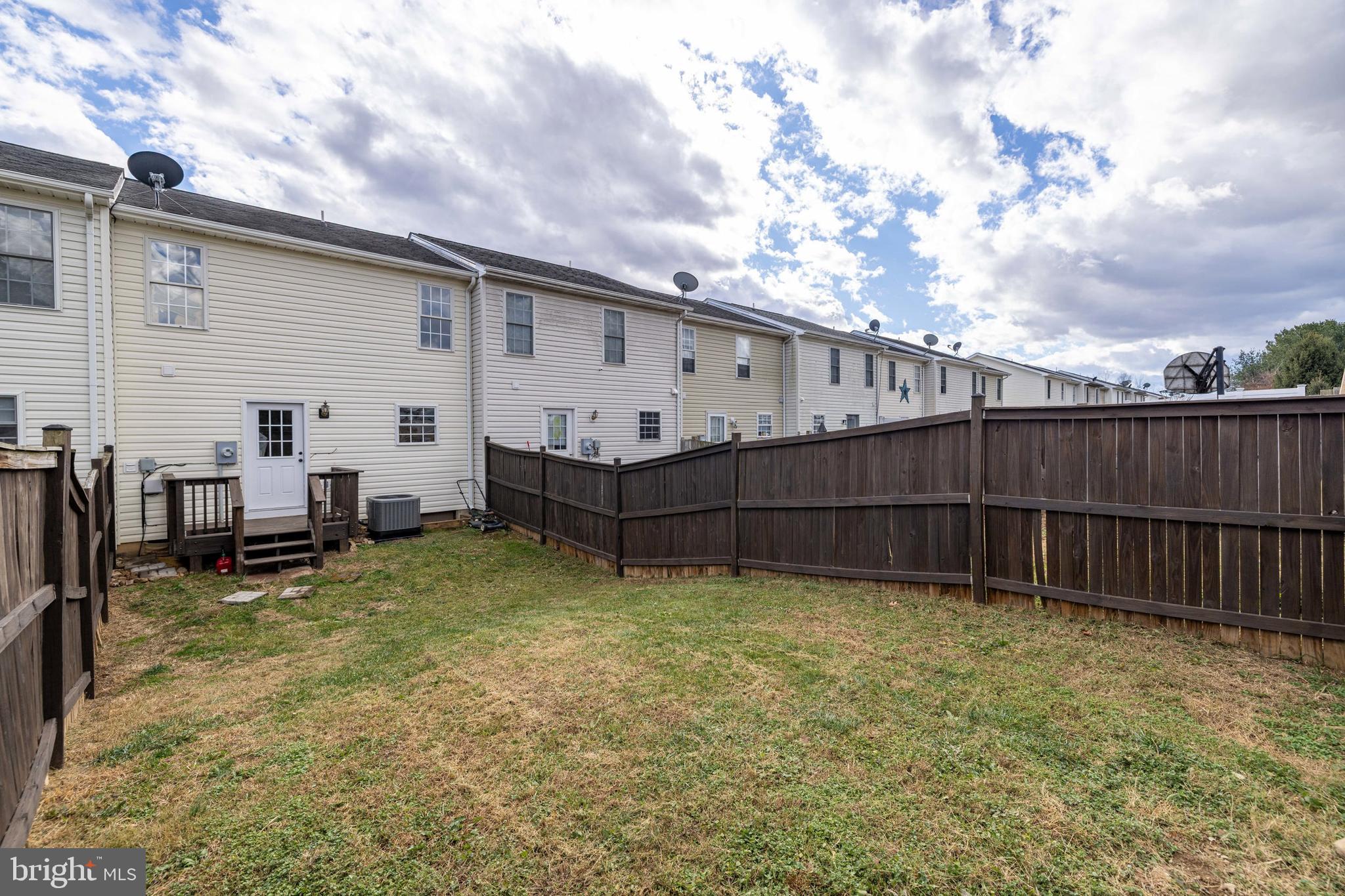 MADISON VILLAGE - Residential