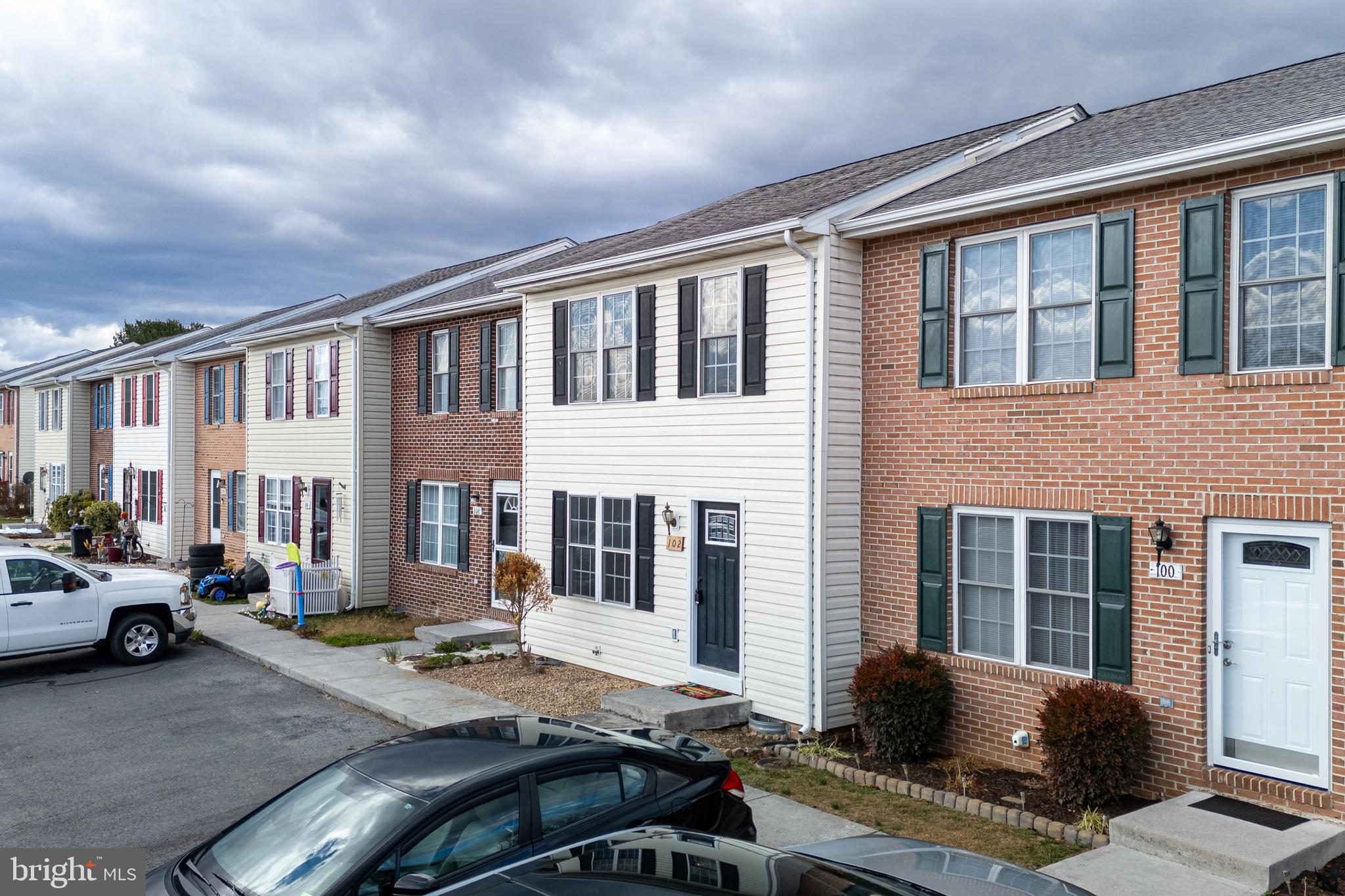 MADISON VILLAGE - Residential