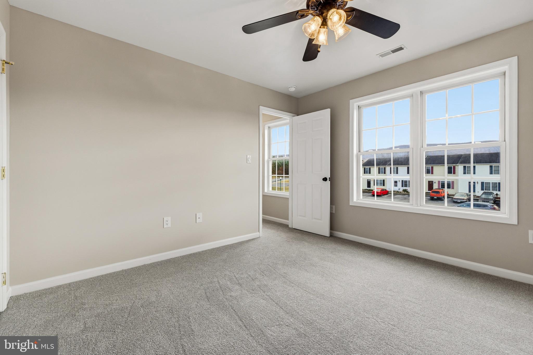 MADISON VILLAGE - Residential