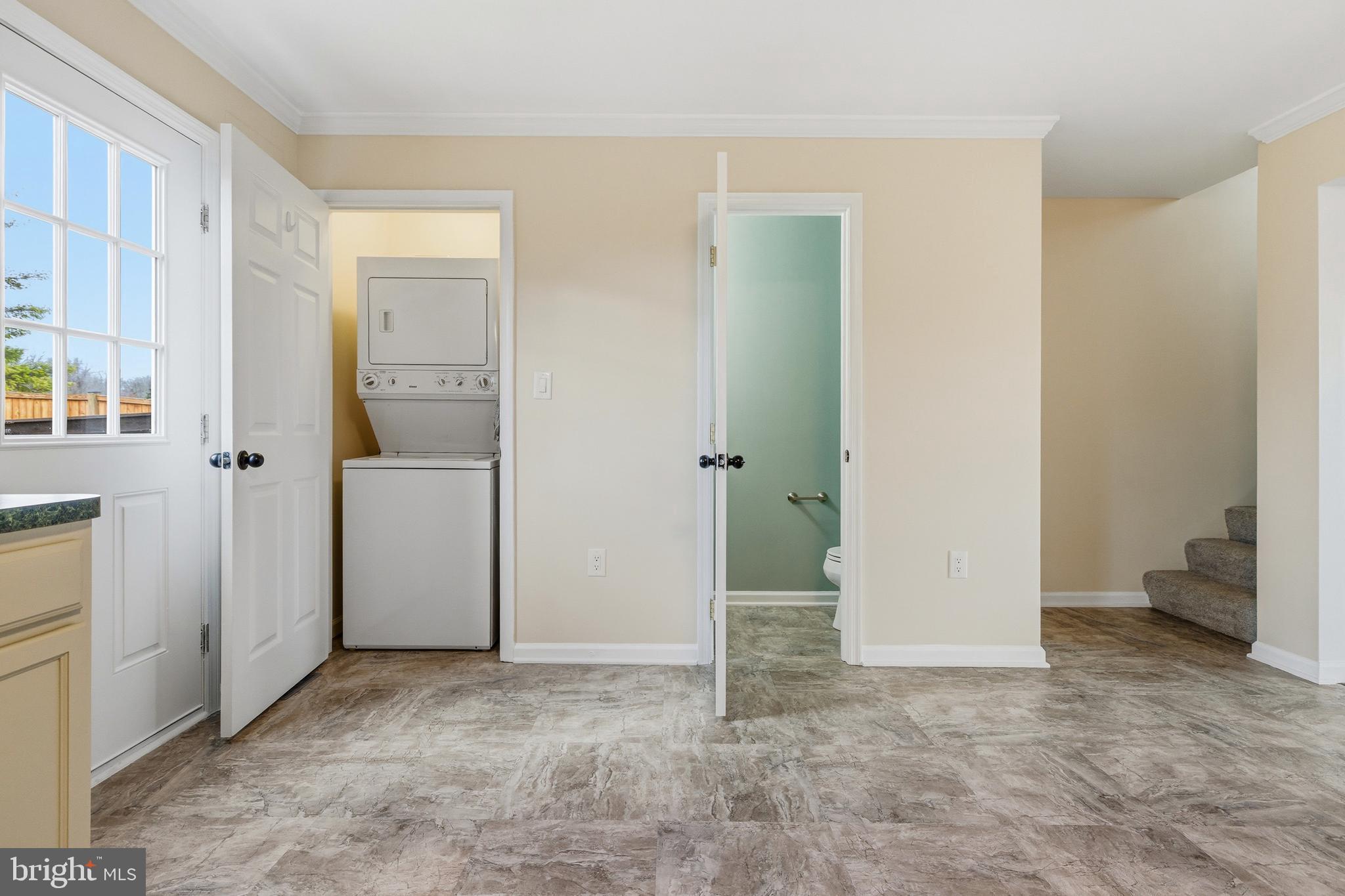 MADISON VILLAGE - Residential