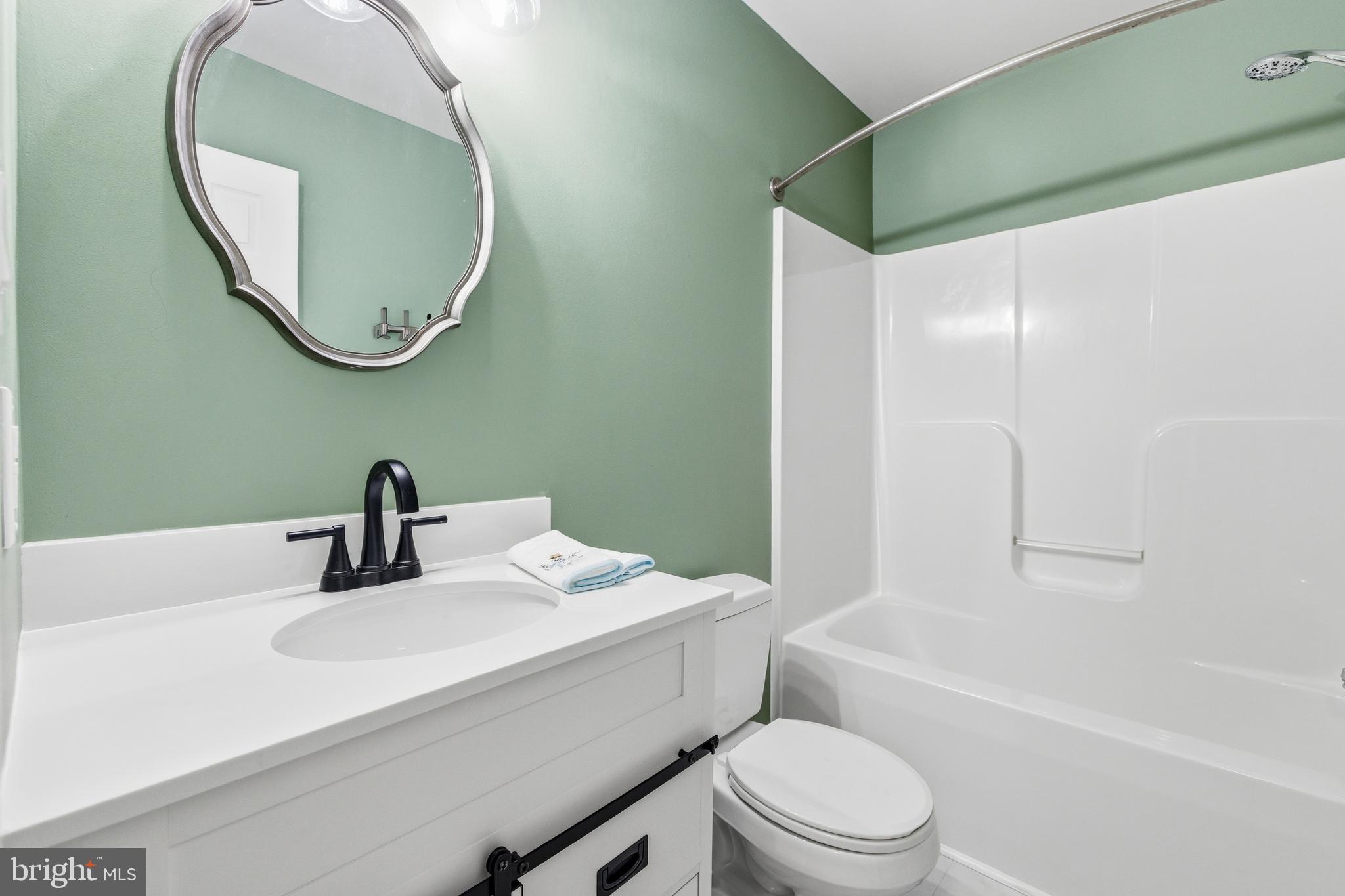 MADISON VILLAGE - Residential