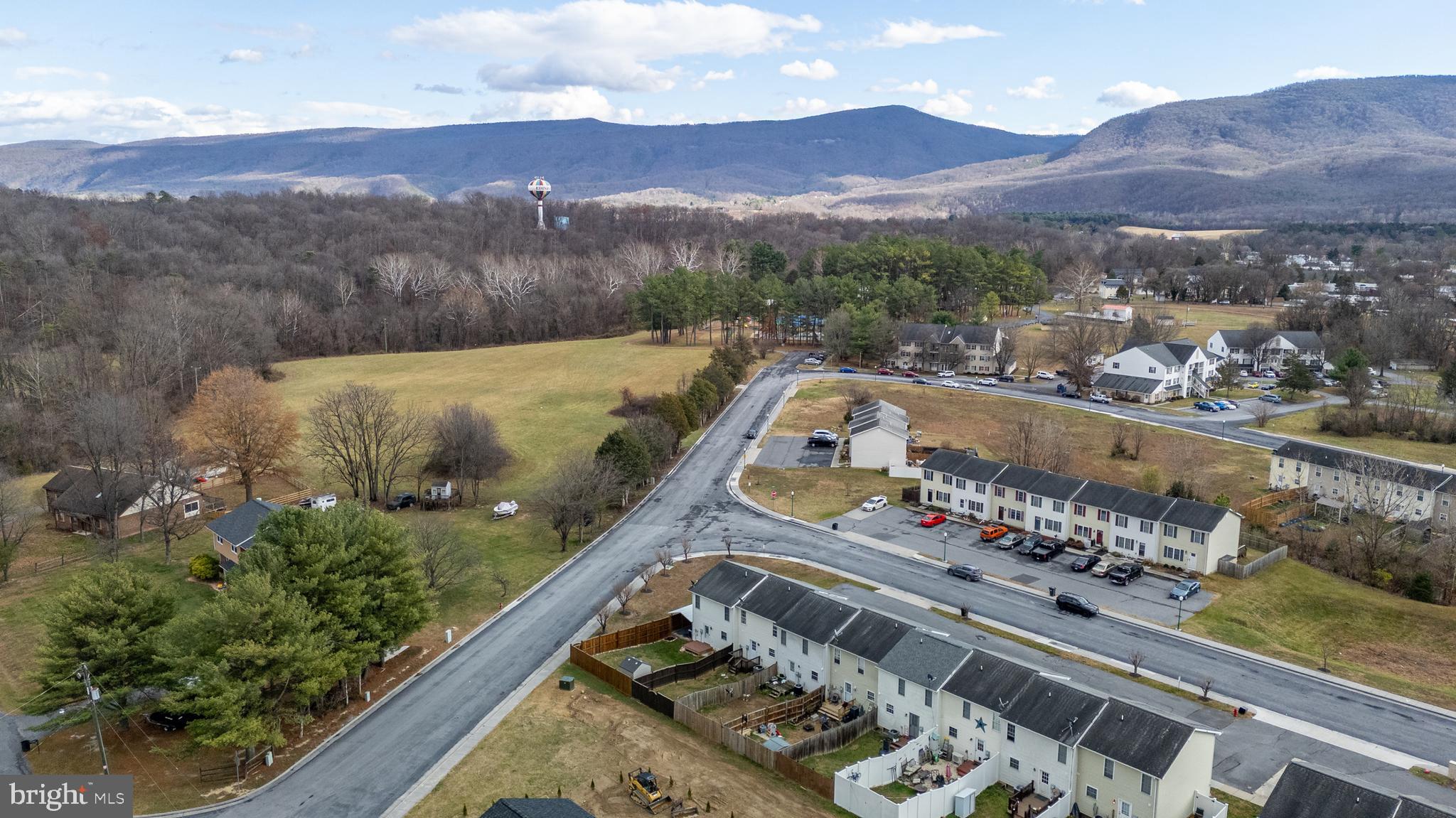 MADISON VILLAGE - Residential