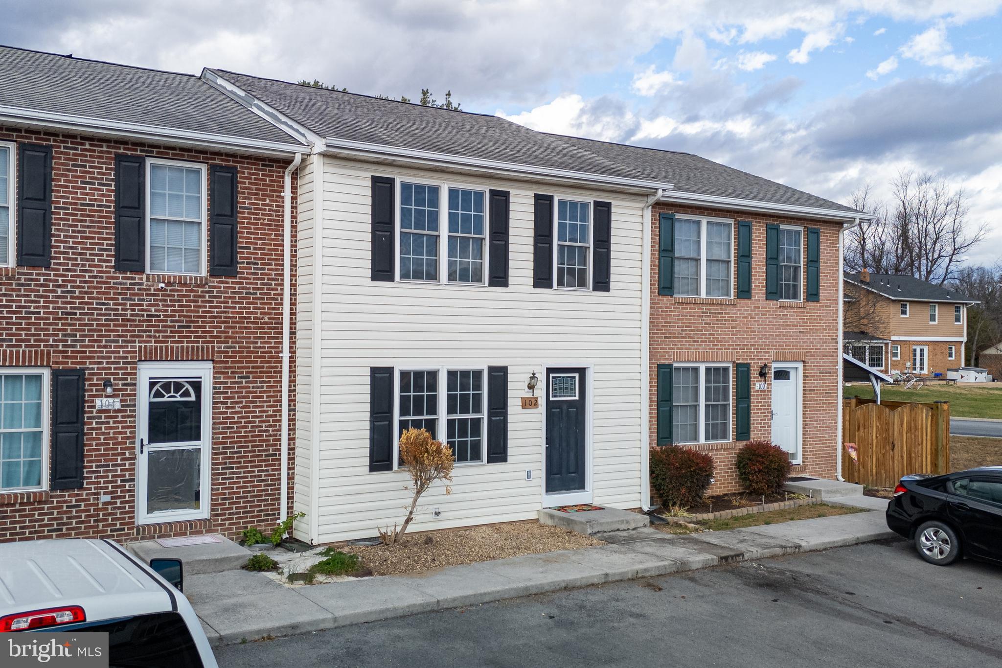 MADISON VILLAGE - Residential