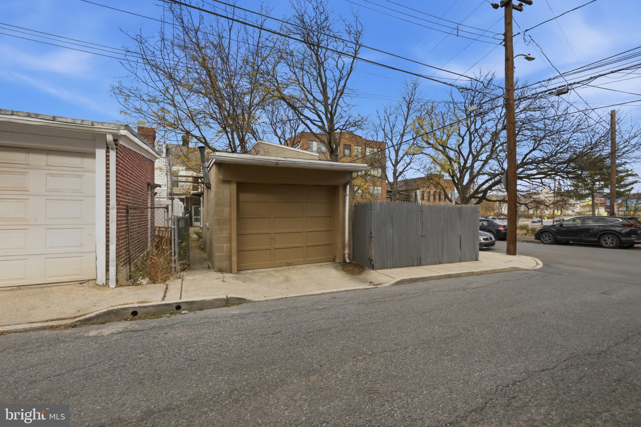 ALLENTOWN - Residential