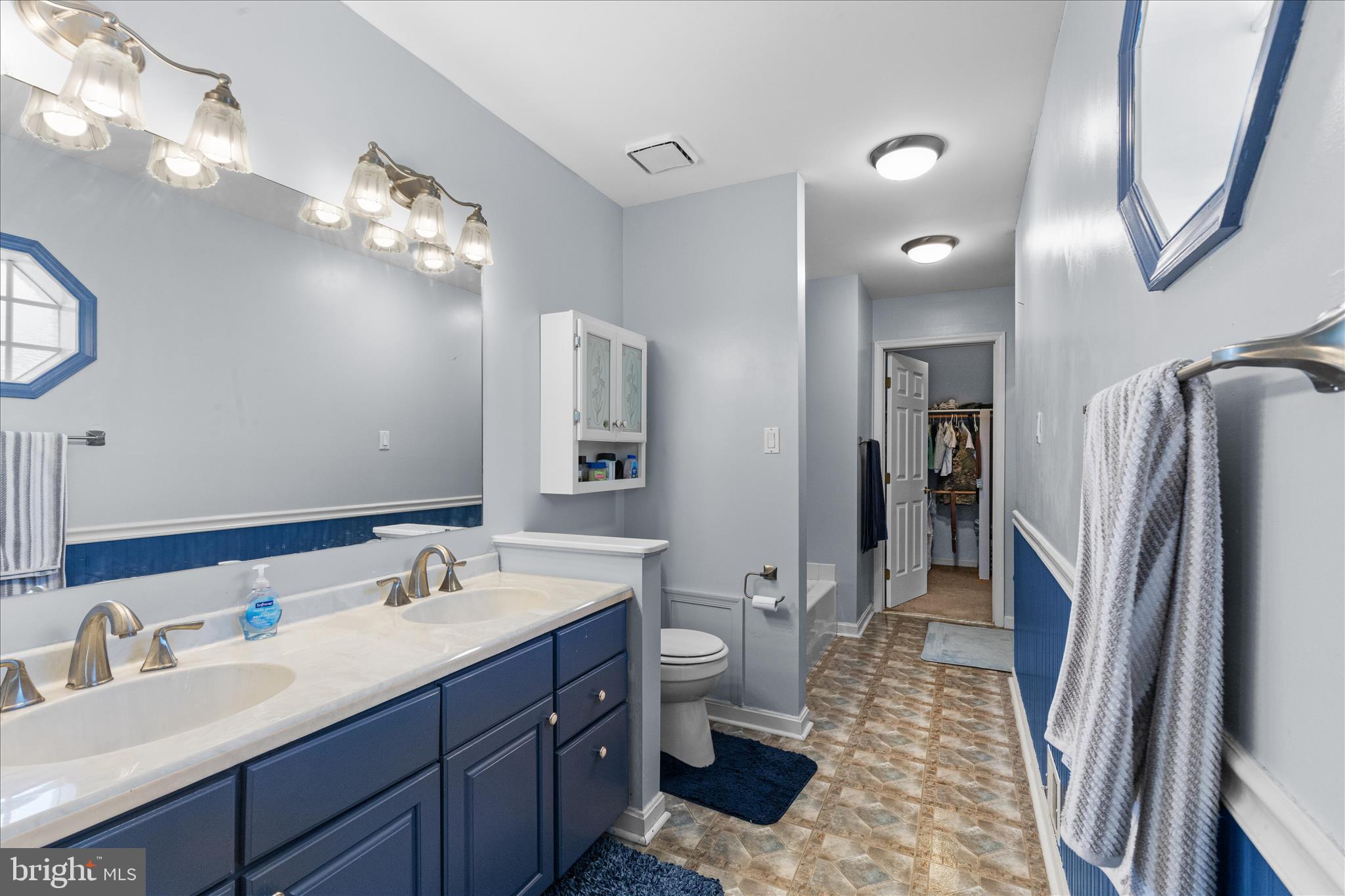 THE LANDINGS IN CEDAR COVE - Residential