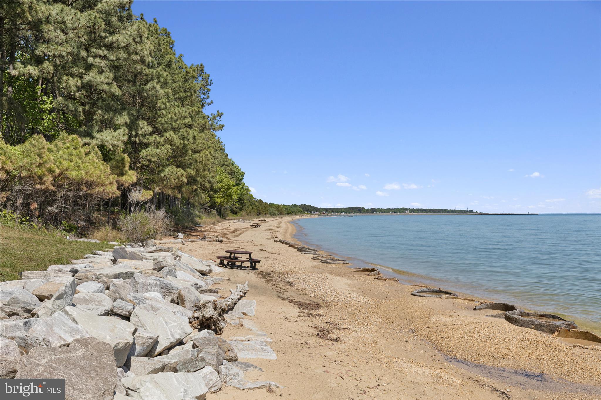 THE LANDINGS IN CEDAR COVE - Residential