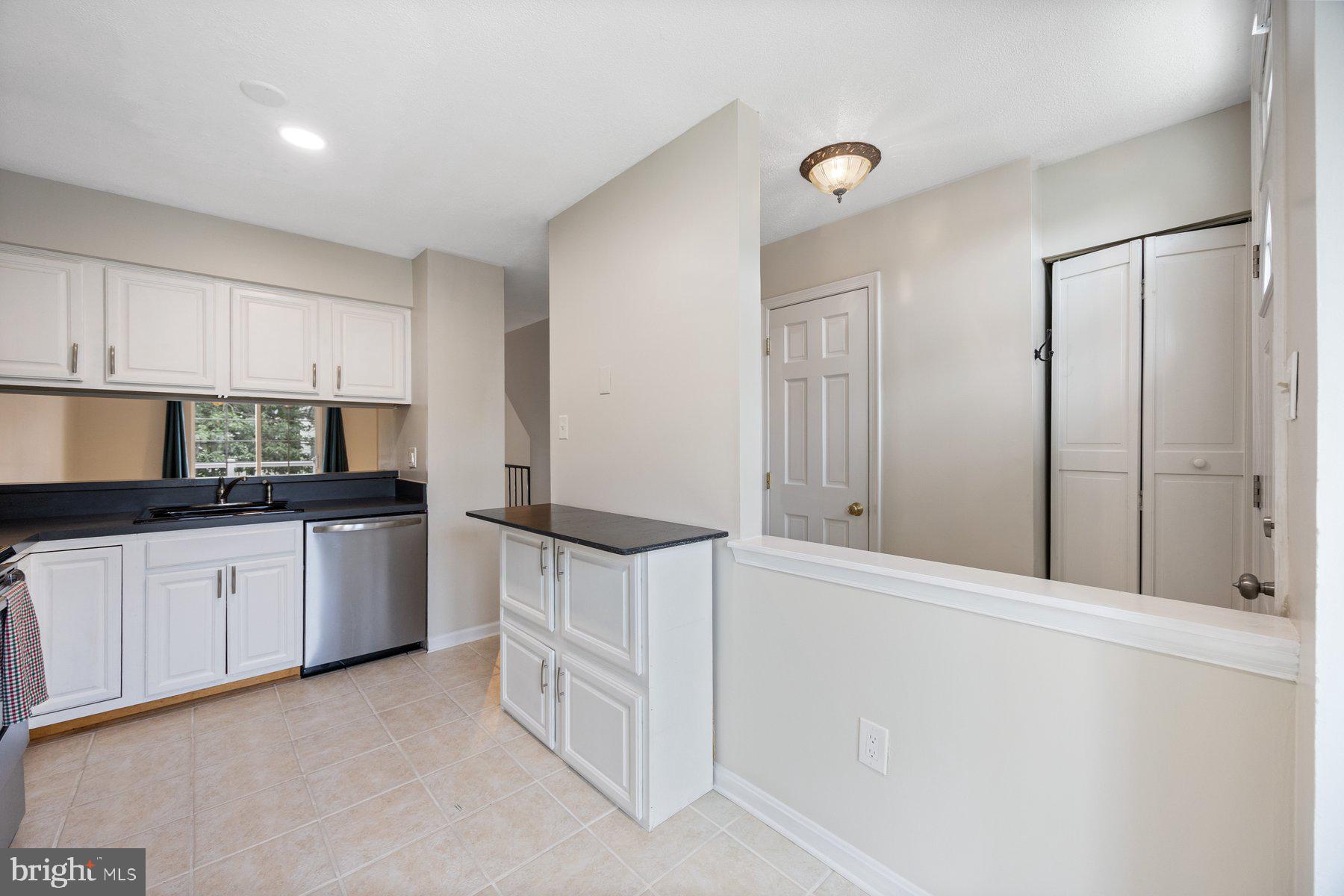 MARBLE HILL - Residential