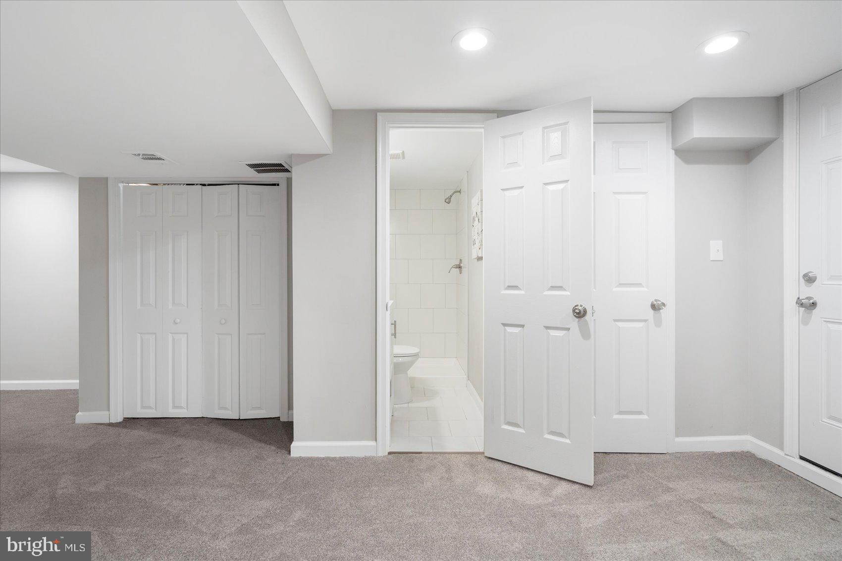 NORTHWOOD - Residential