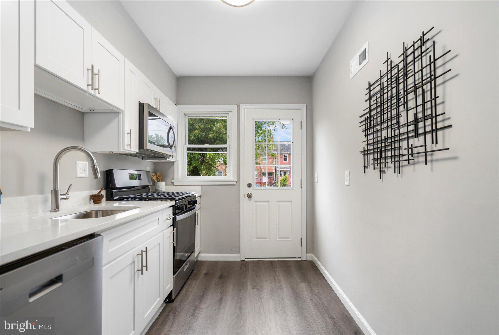 NORTHWOOD - Residential