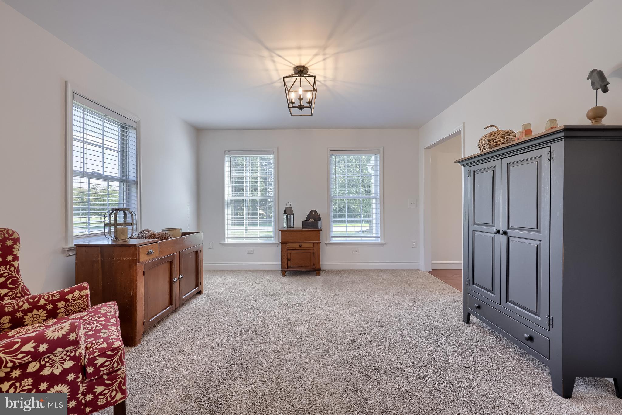 809 W BRUBAKER VALLEY ROAD