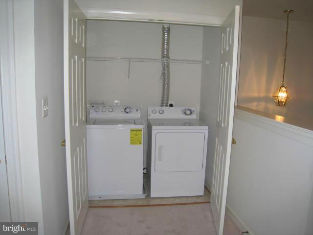 RIVERSIDE STATION - Residential Lease