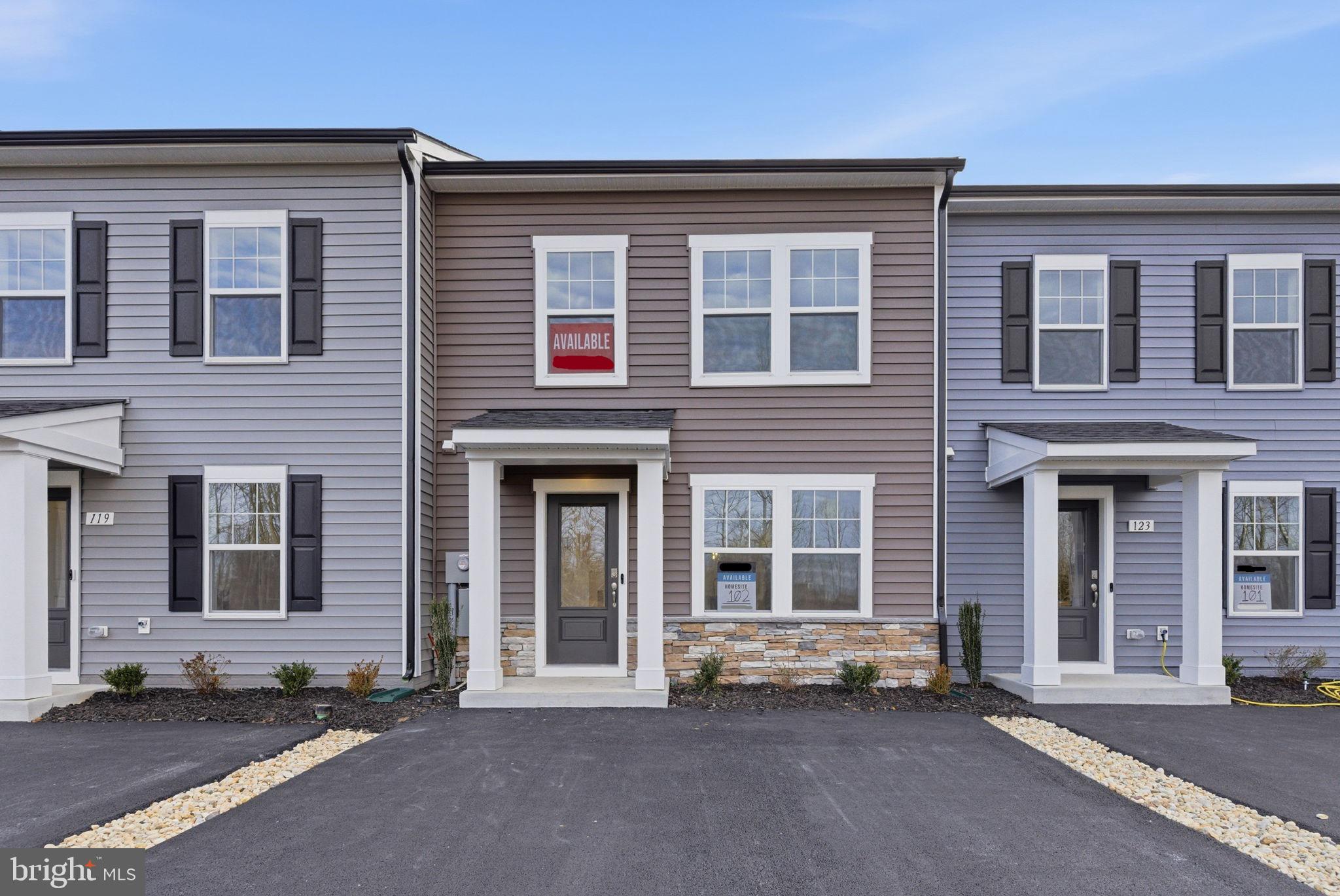 VILLAGES AT COURTHOUSE SQUARE - Residential