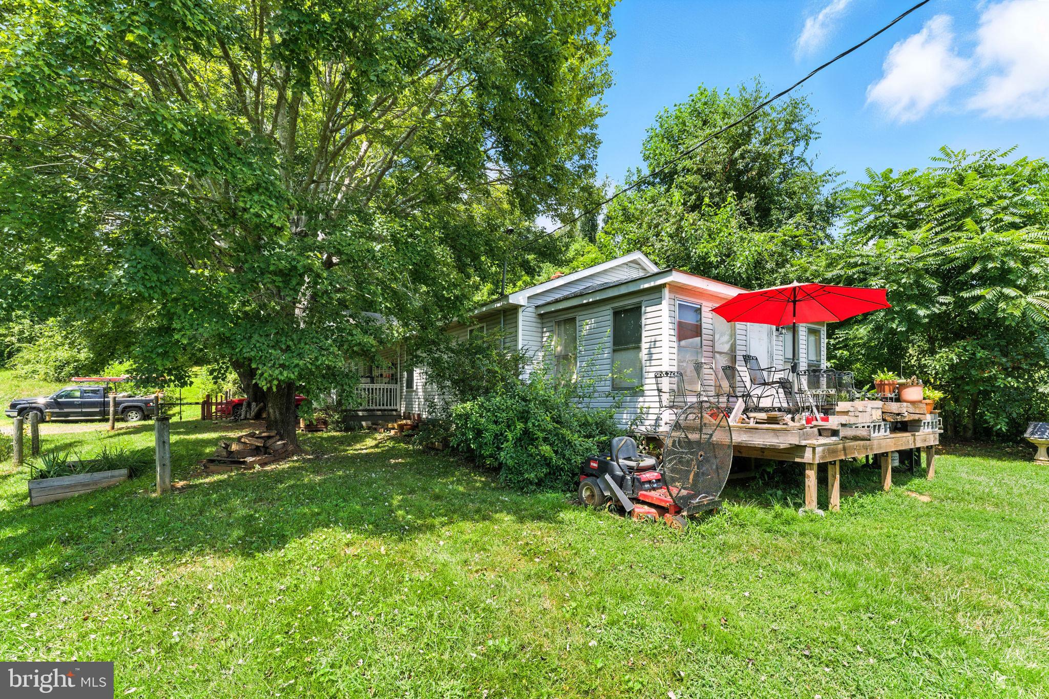 14 JENKINS LANE