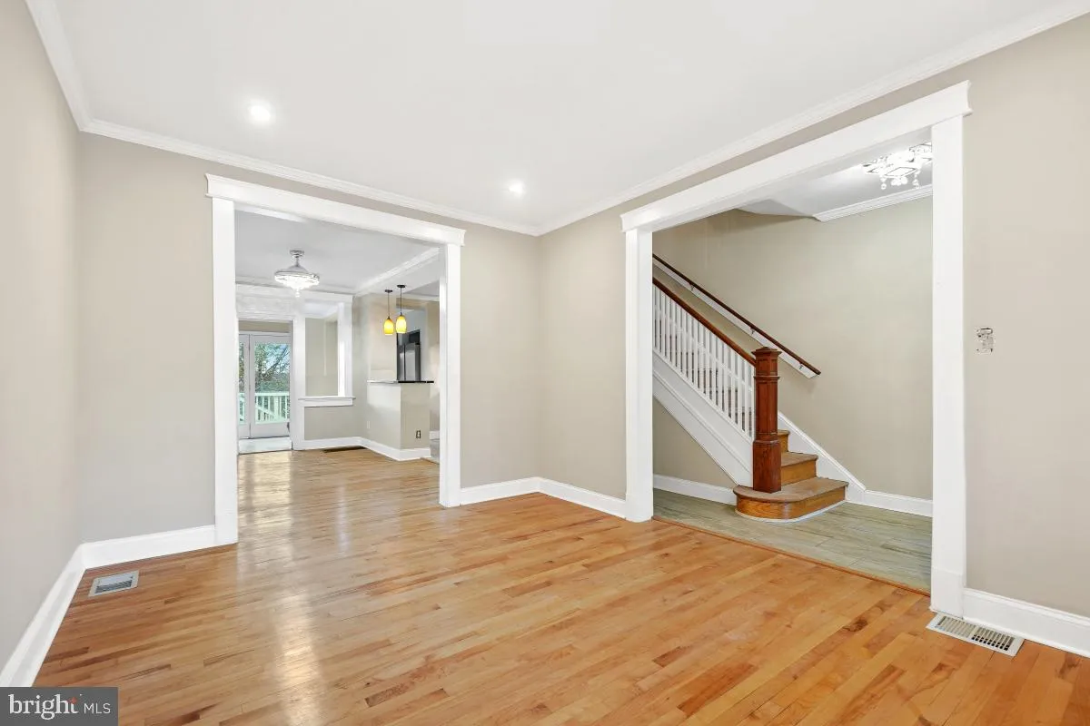 Washington, District Of Columbia 20011, United States, 4 Bedrooms Bedrooms, ,3 BathroomsBathrooms,Residential,Pending,35005