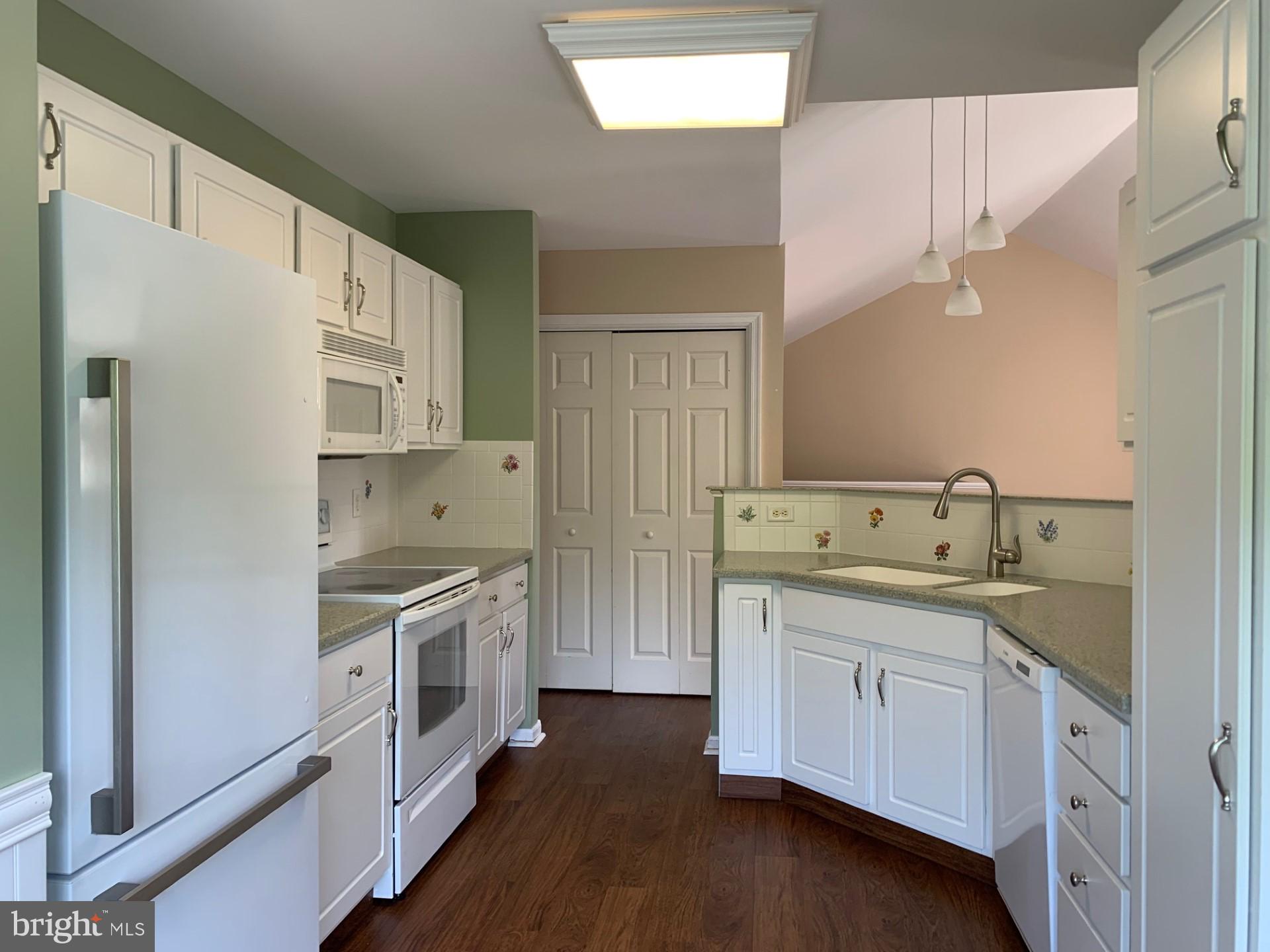 CARRIAGE HOMES - Residential