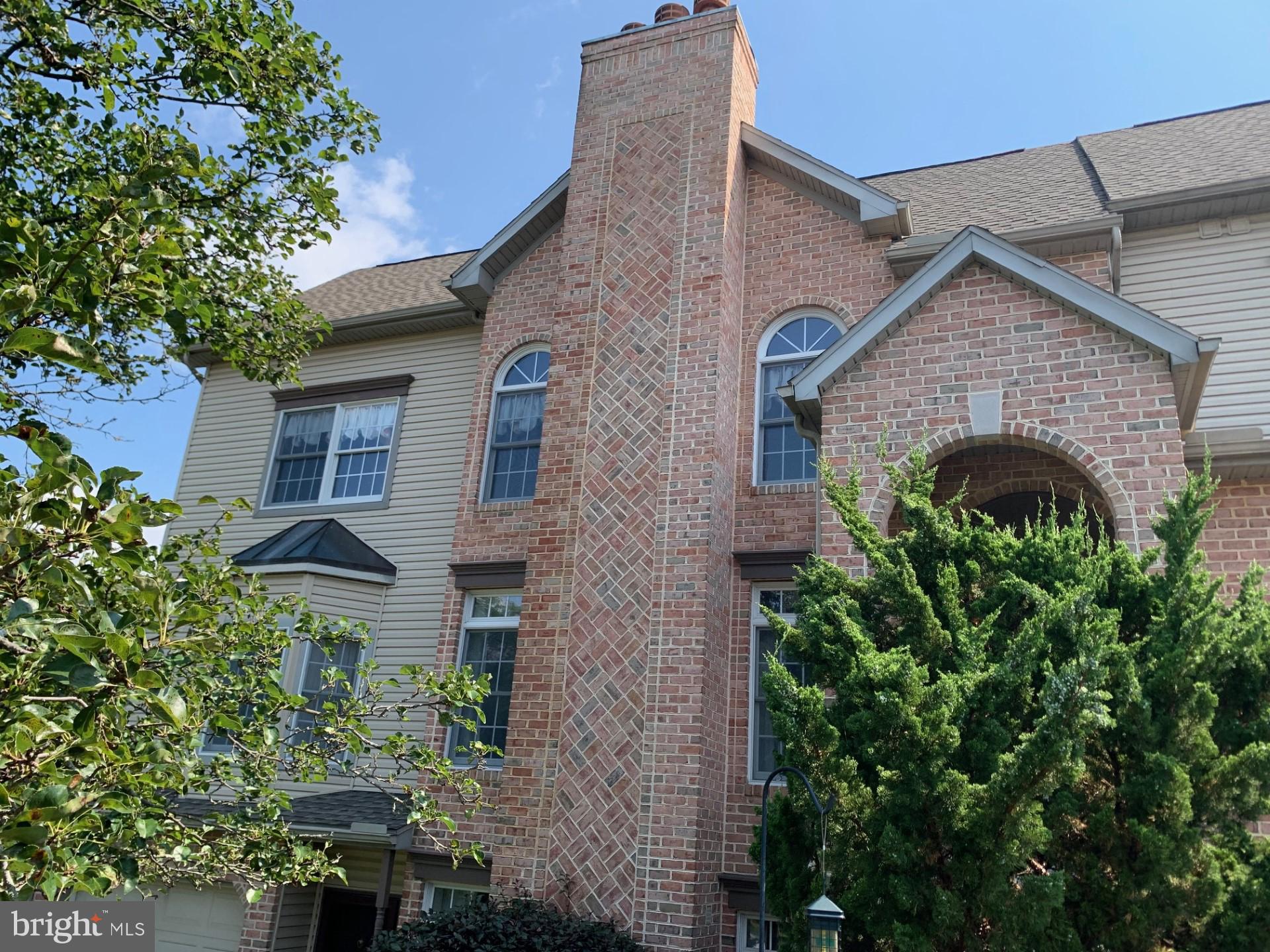 CARRIAGE HOMES - Residential