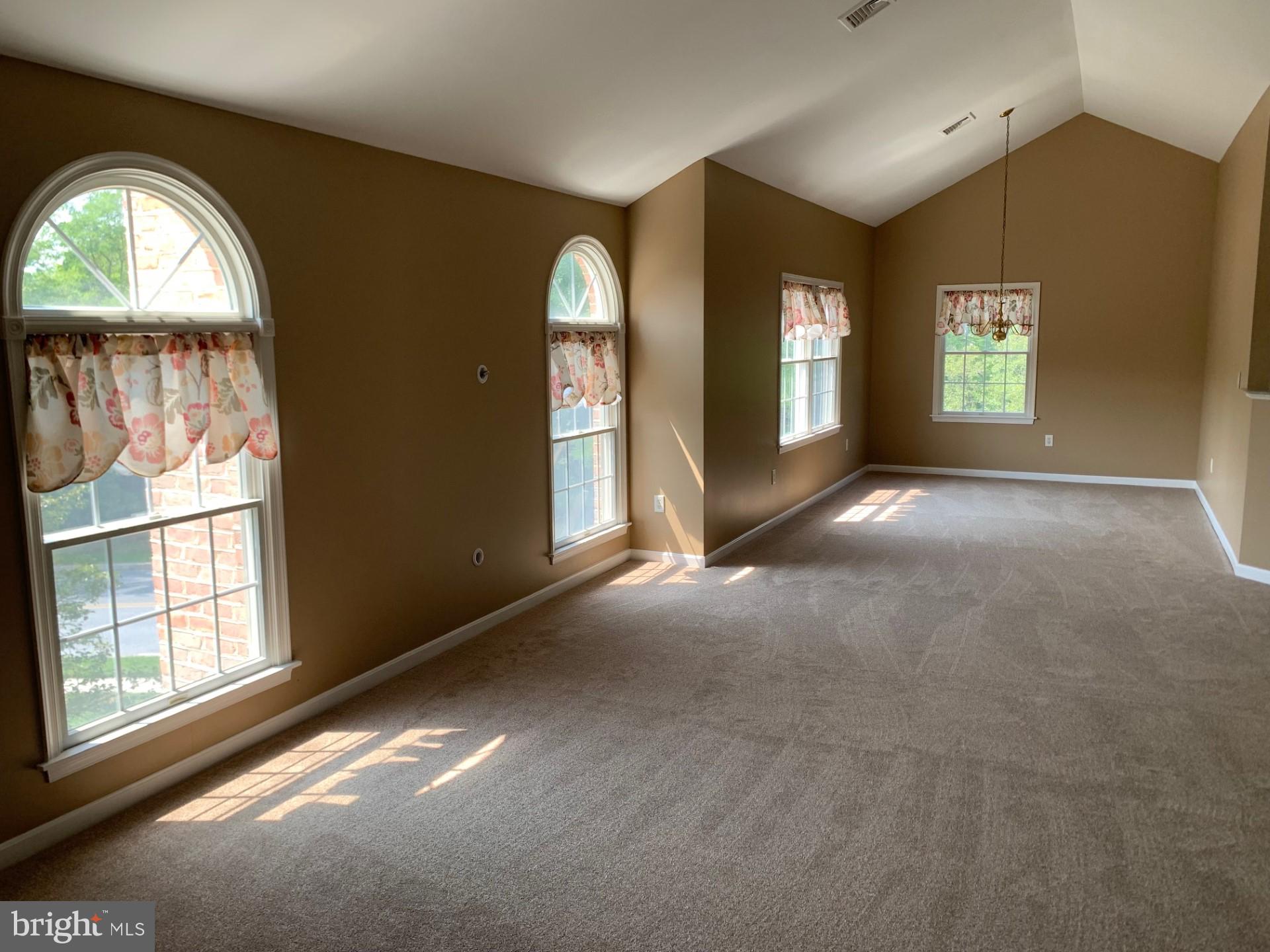 CARRIAGE HOMES - Residential