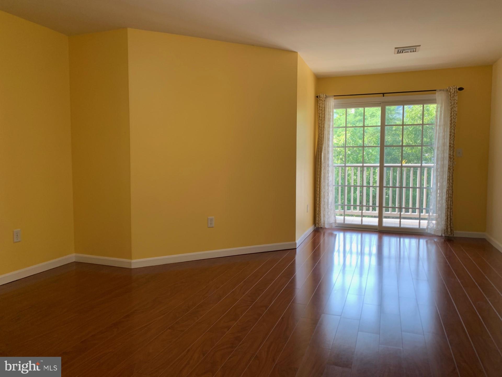 CARRIAGE HOMES - Residential