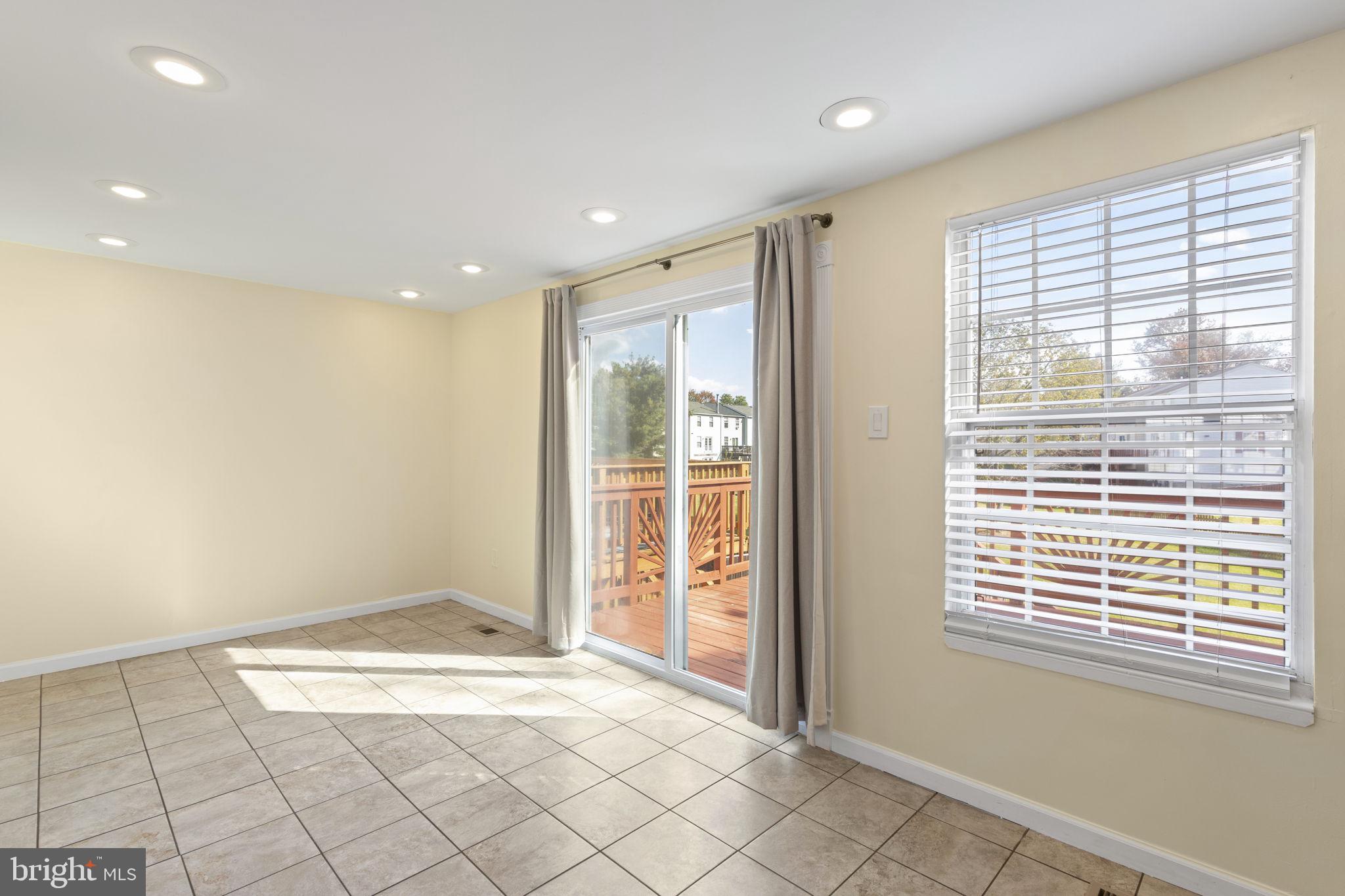 WEST SHORE - Residential