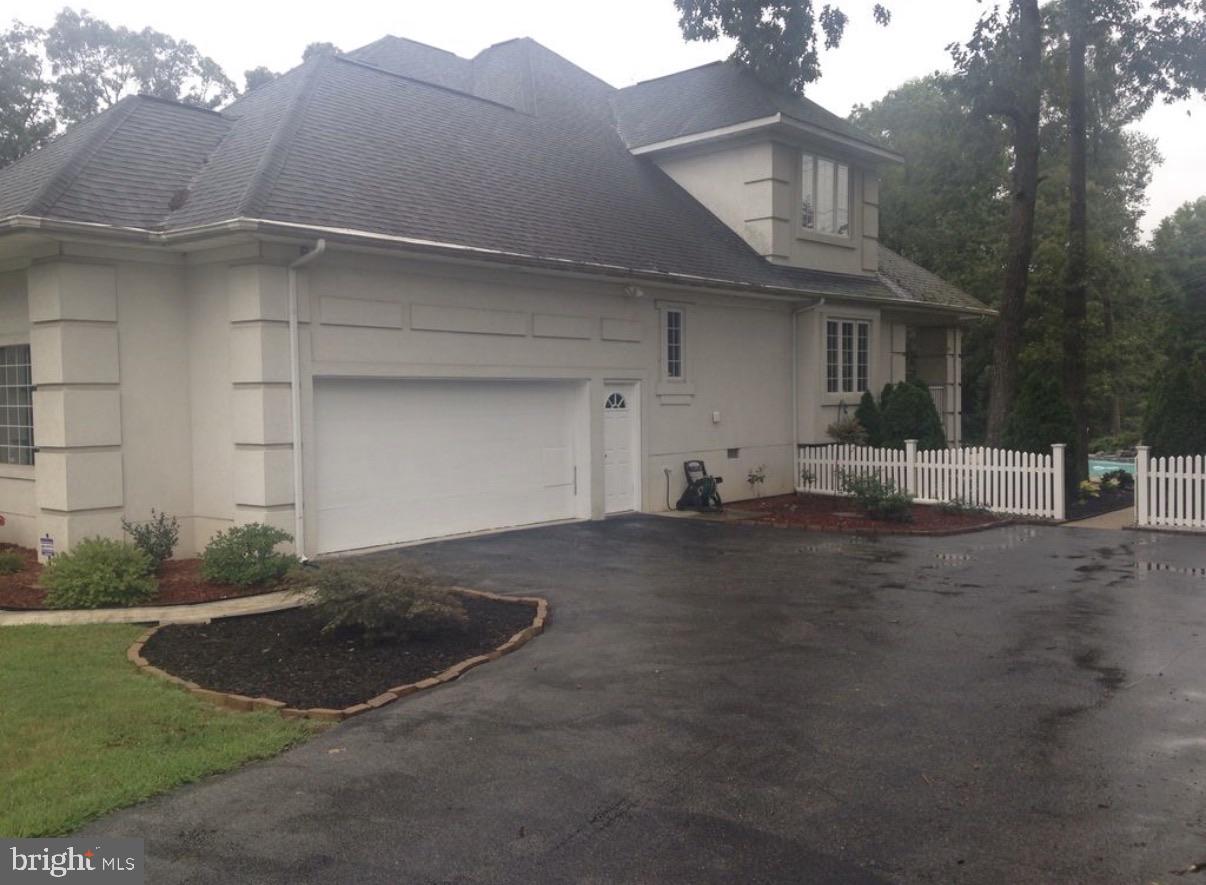 1054 BAYARD ROAD