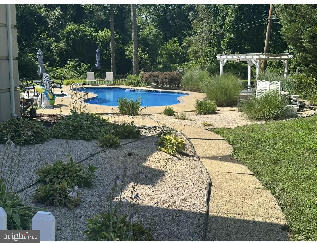 1054 BAYARD ROAD